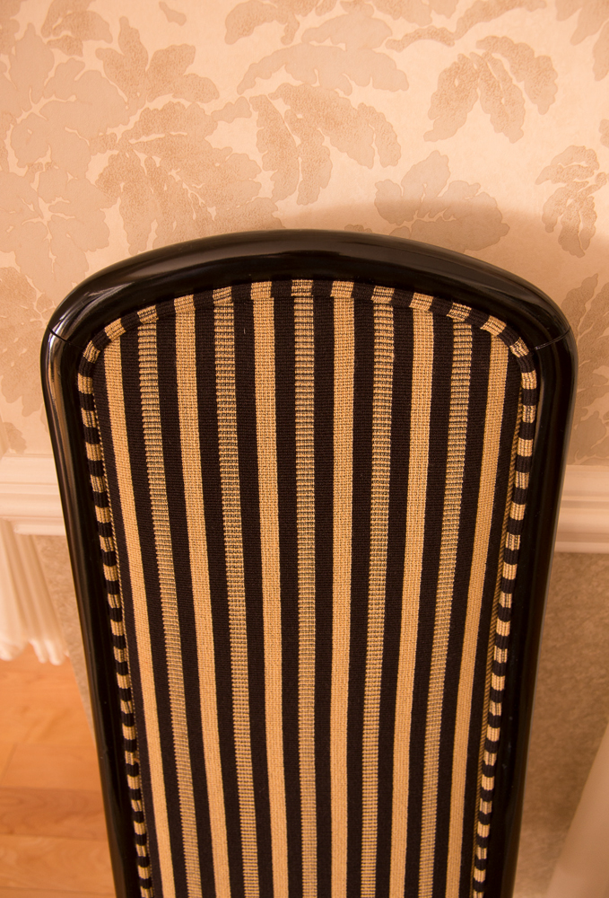 Henredon "Scene III" Dining Table and Chairs