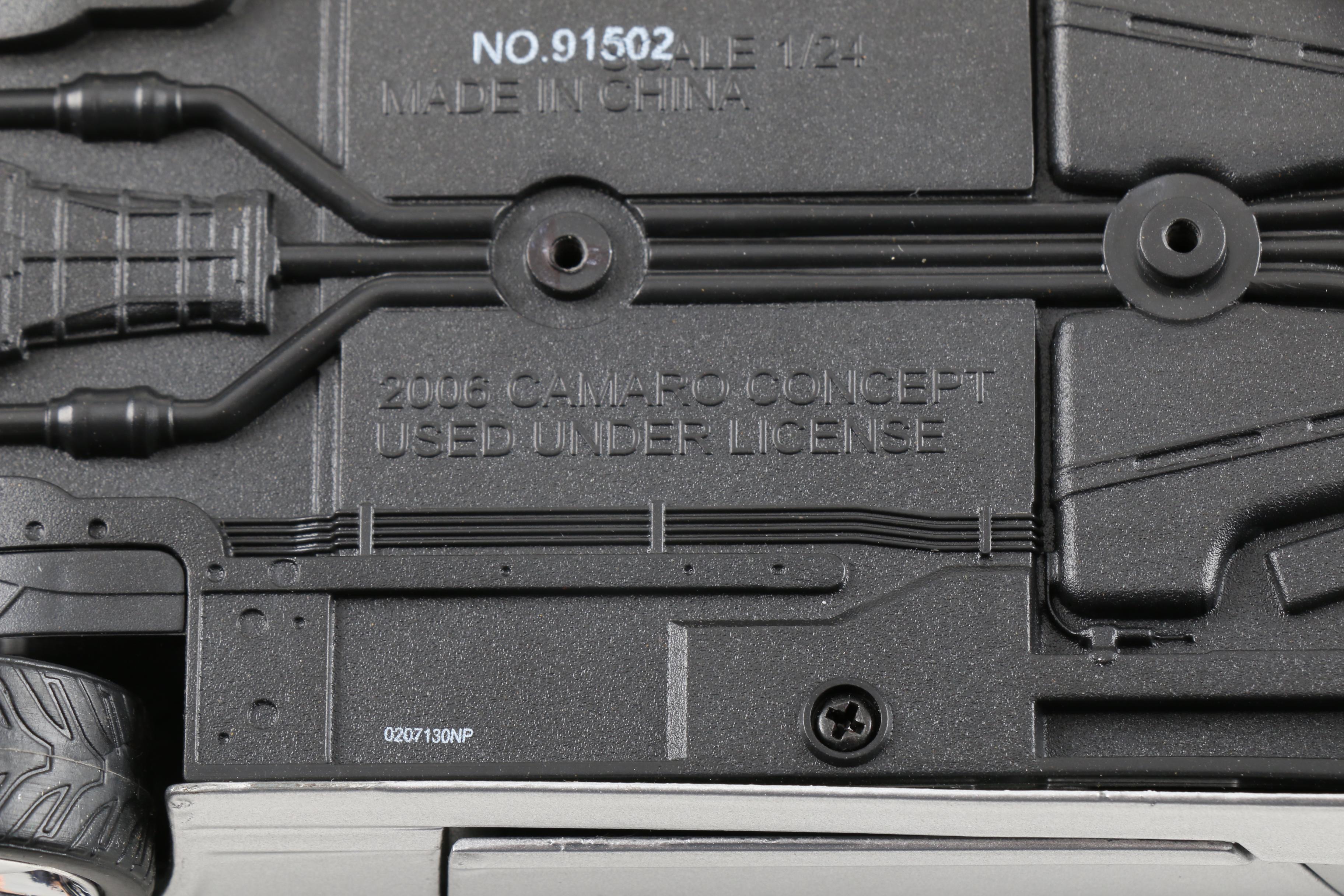 Chevrolet Camaro 1:24 Scale Diecast Car Collection