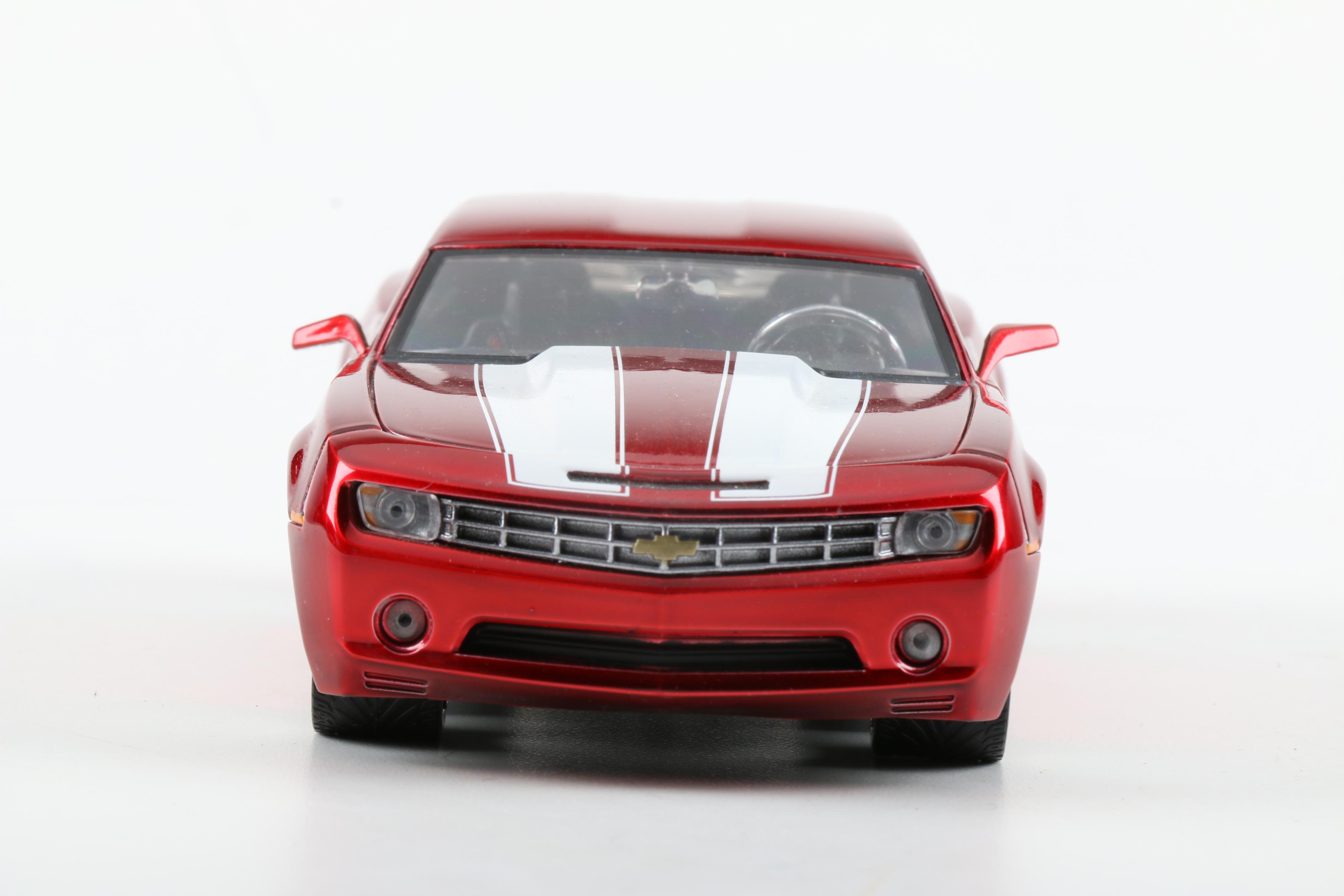 Chevrolet Camaro 1:24 Scale Diecast Car Collection