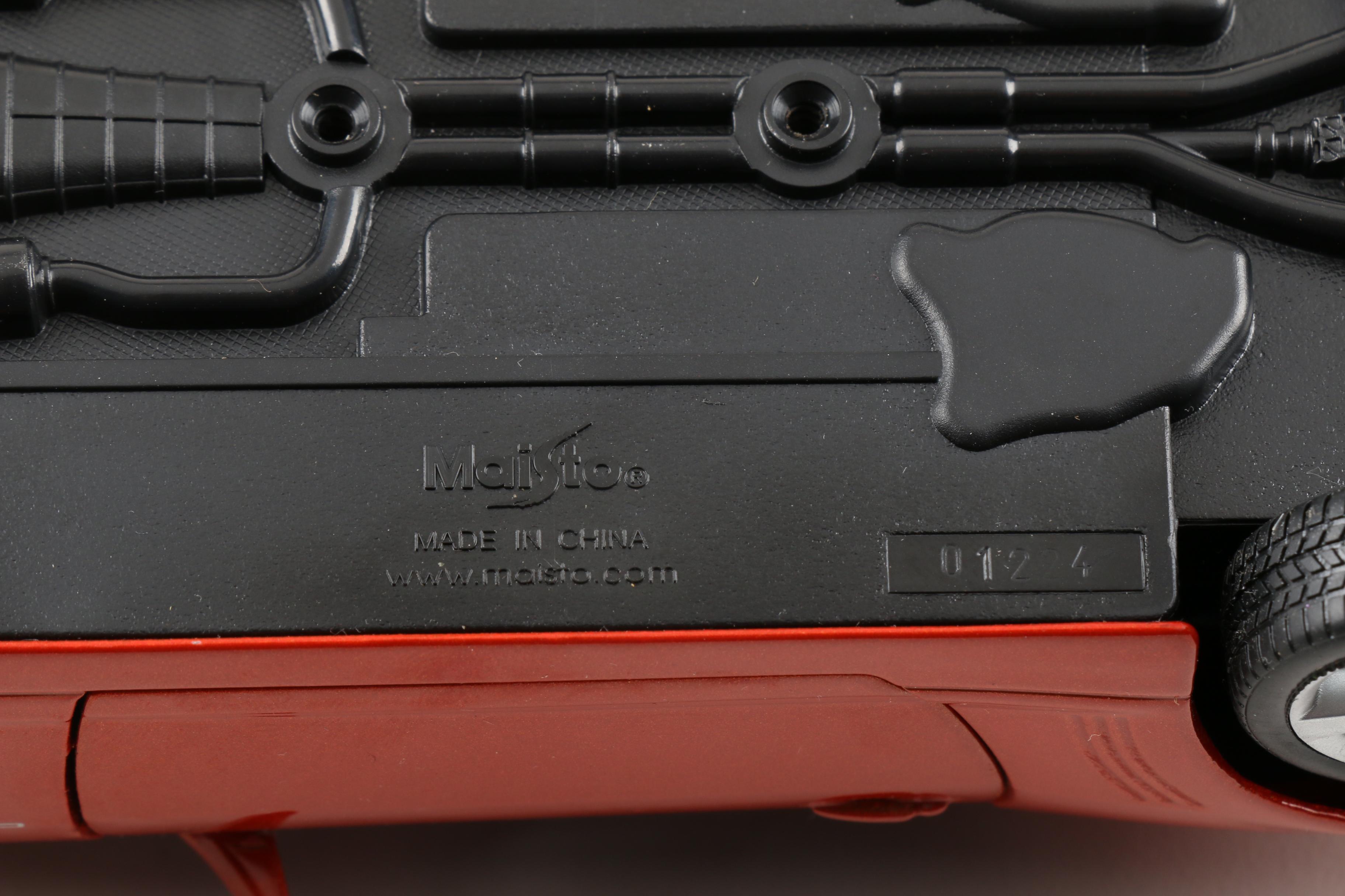 Chevrolet Camaro 1:24 Scale Diecast Car Collection