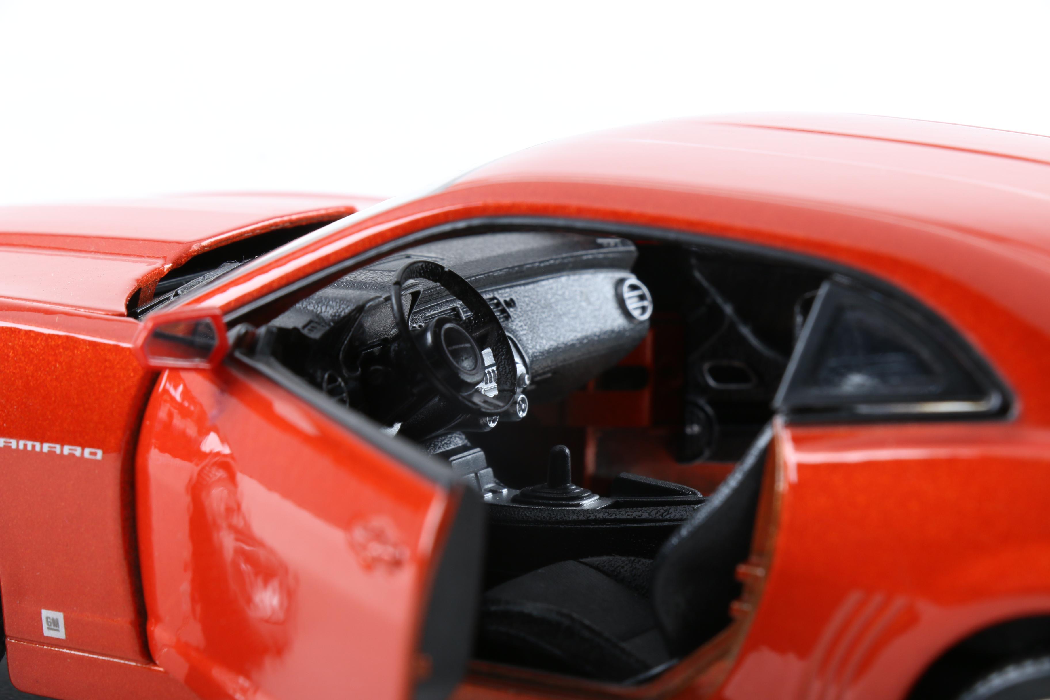 Chevrolet Camaro 1:24 Scale Diecast Car Collection