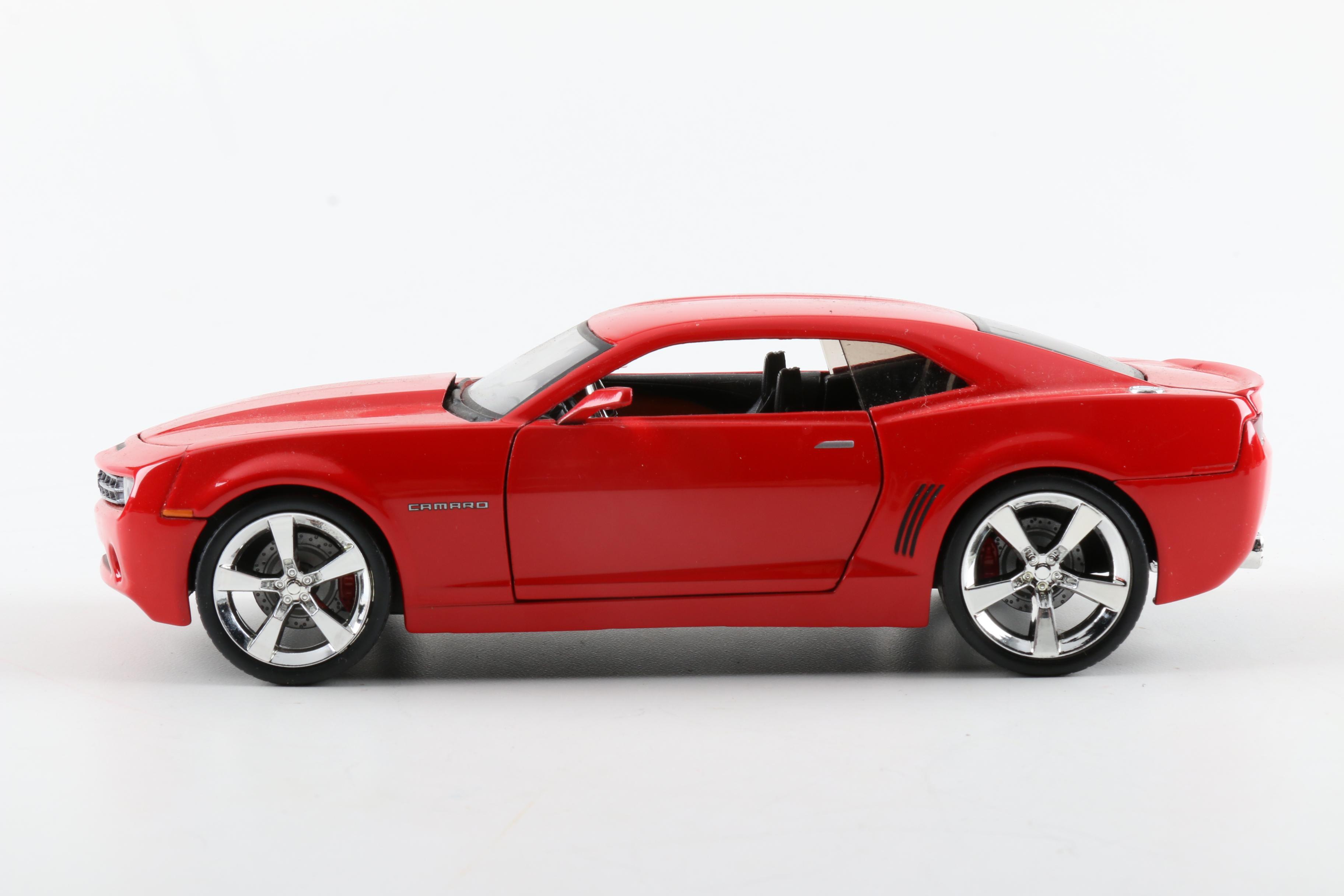 Chevrolet Camaro 1:24 Scale Diecast Car Collection