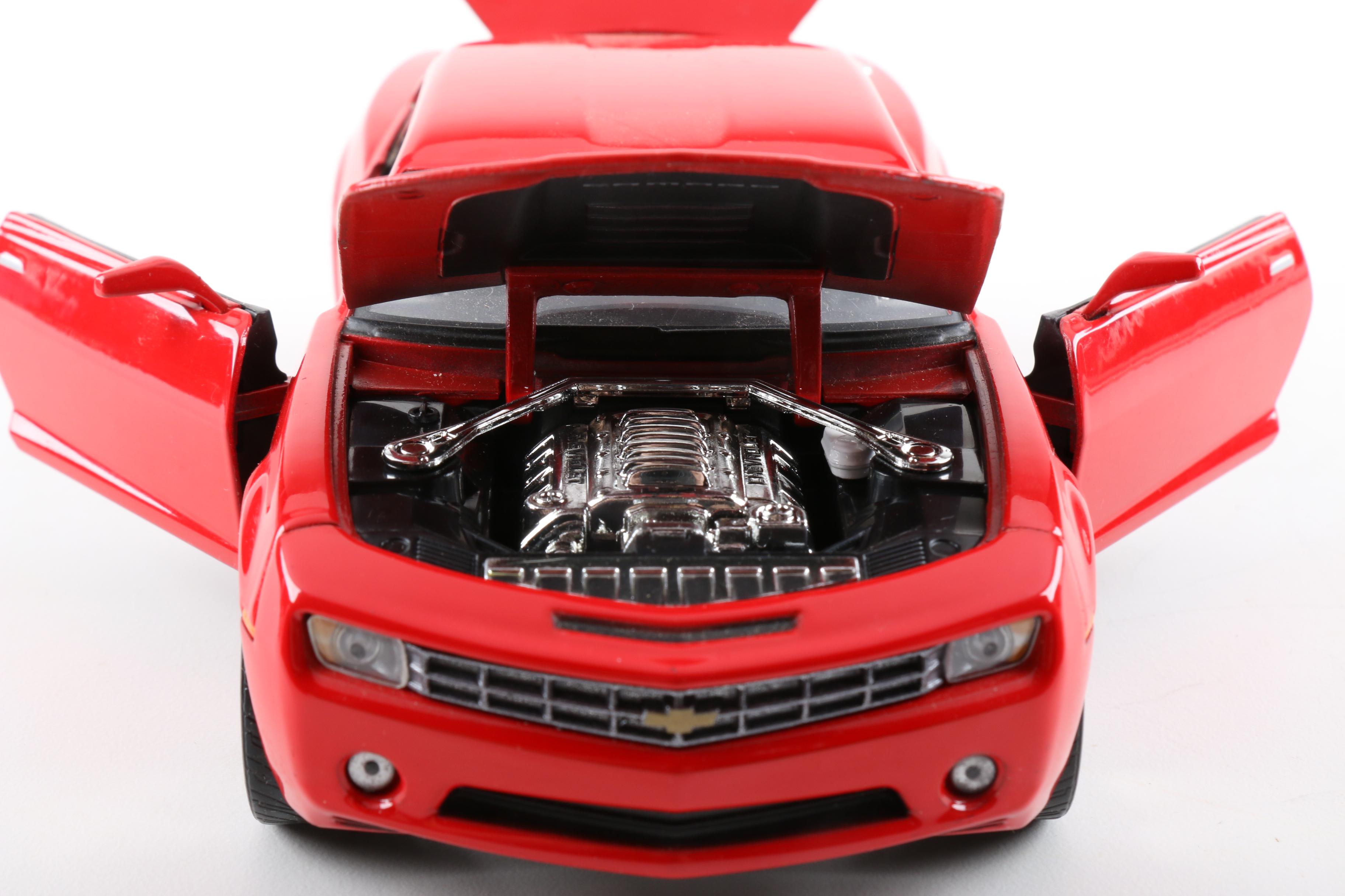 Chevrolet Camaro 1:24 Scale Diecast Car Collection