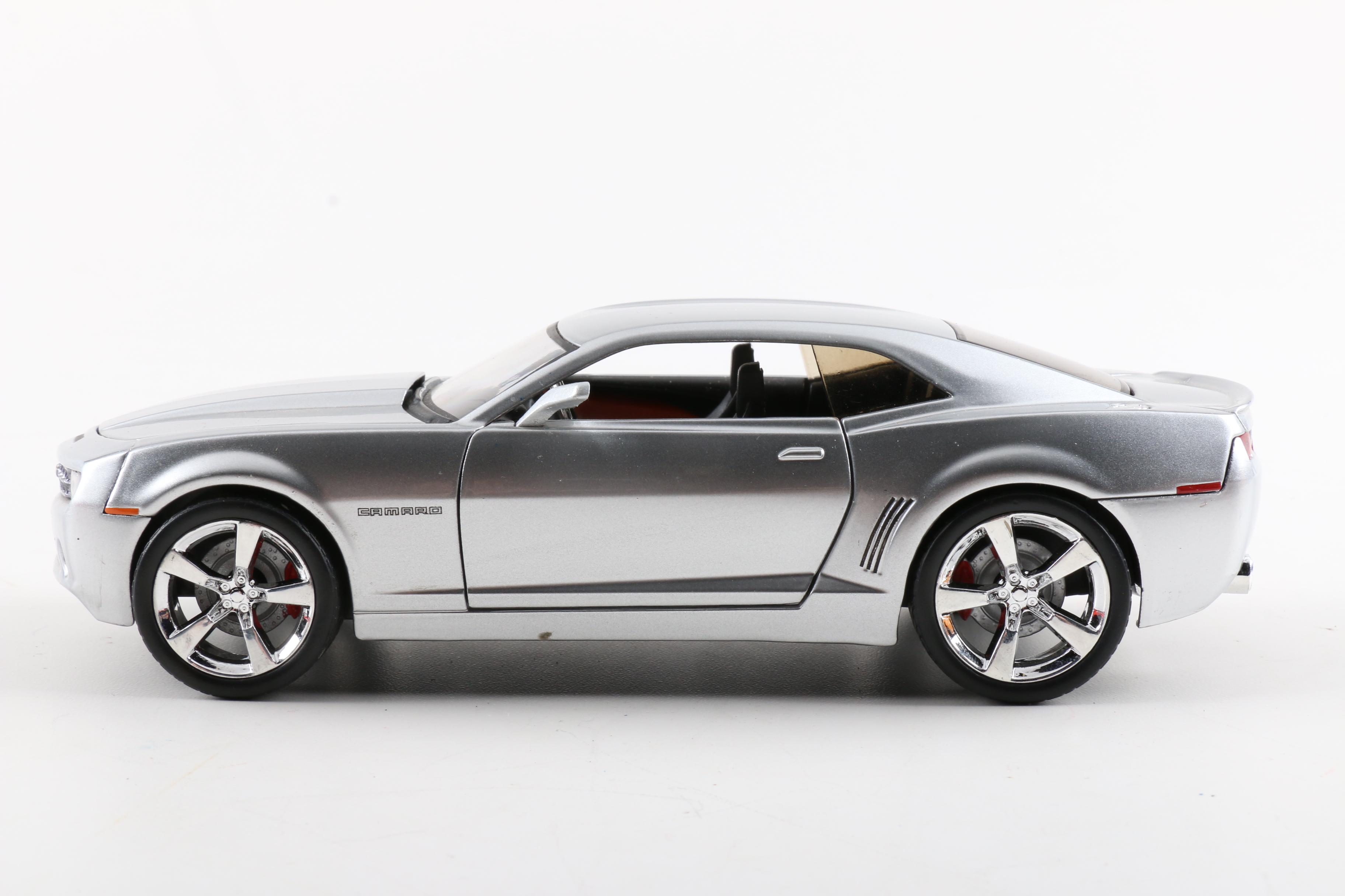 Chevrolet Camaro 1:24 Scale Diecast Car Collection