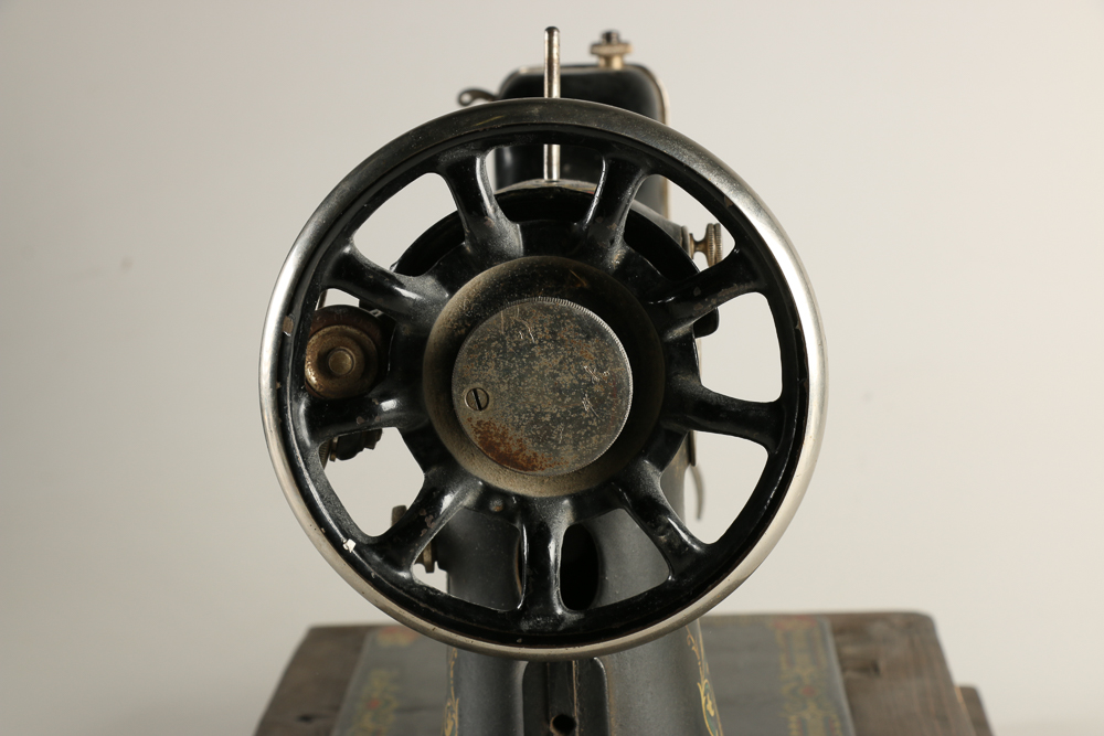 1920 Singer "Redeye" Sewing Machine