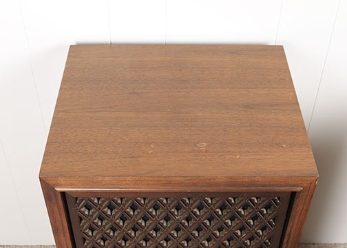 Pair of Sansui Upright Speakers