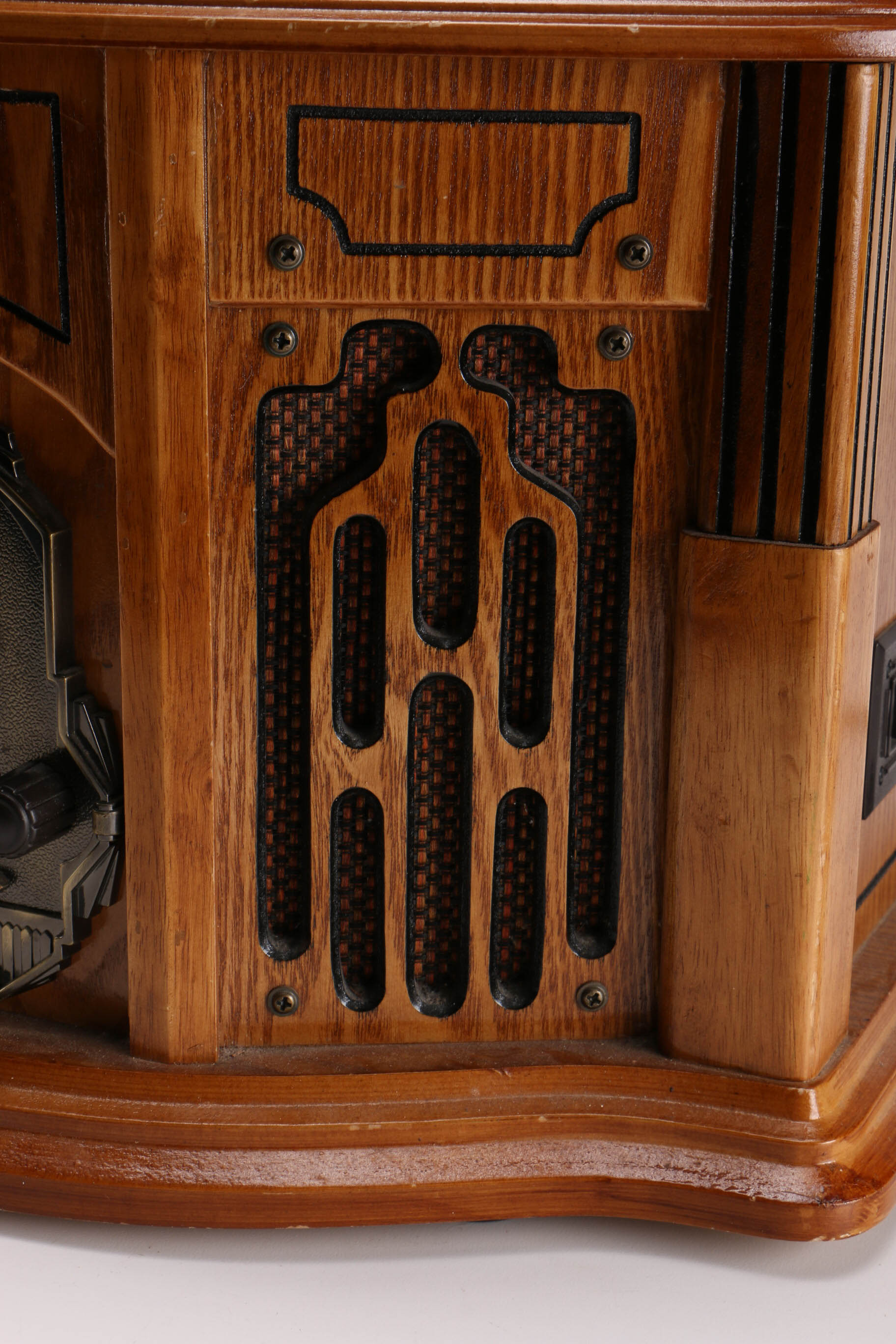 Thomas Pacconi Replica Antique Record Player and Radio