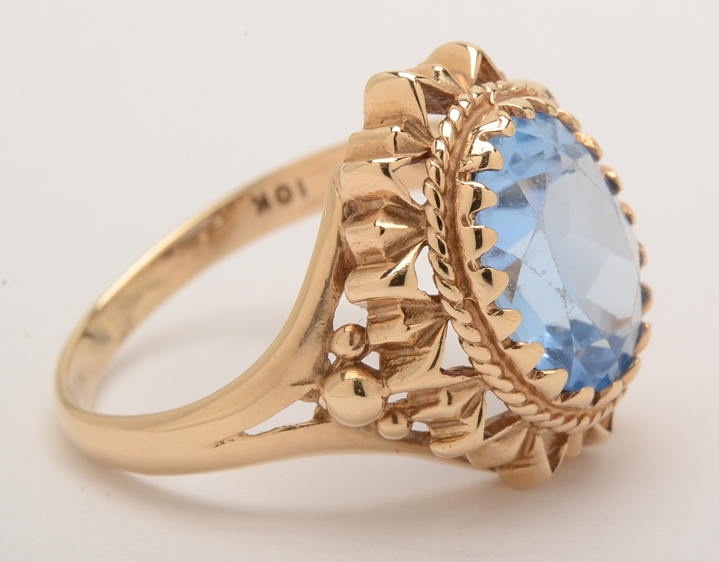 10K Yellow Gold Blue Spinel Ring