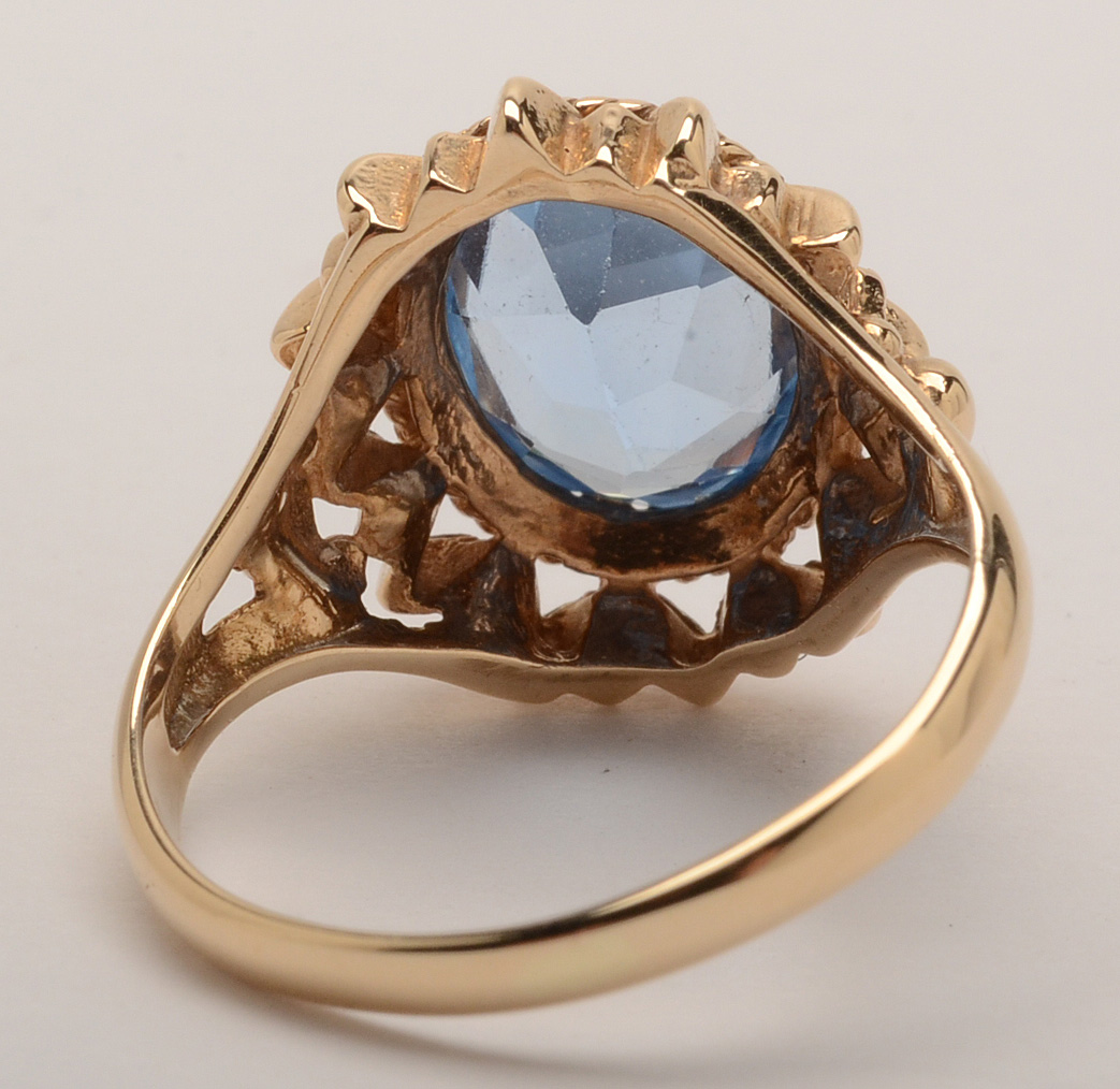 10K Yellow Gold Blue Spinel Ring