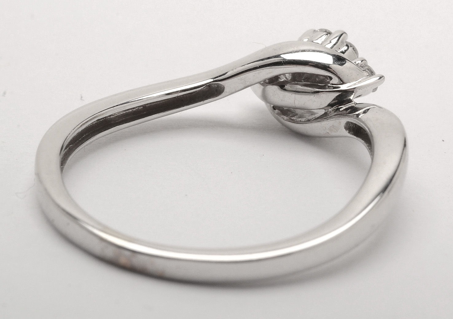 10K White Gold Diamond Cluster Ring