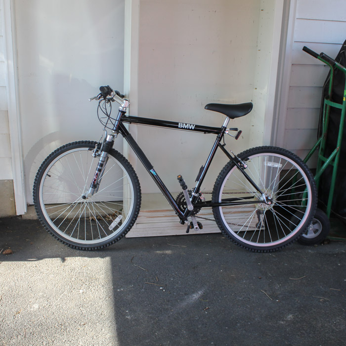 Black Foldable BMW Road Bike