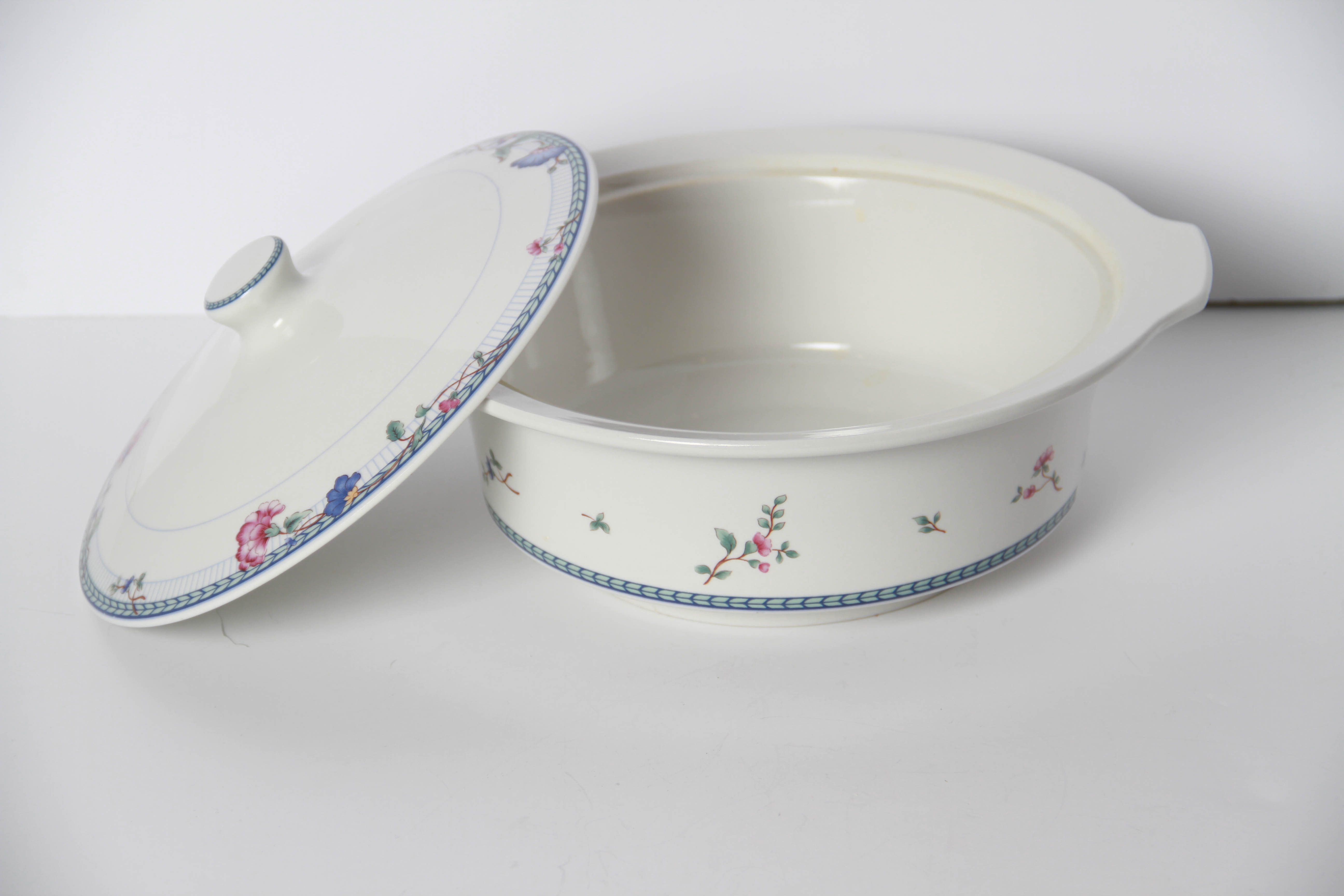 Oneida "Blue Lattice" China