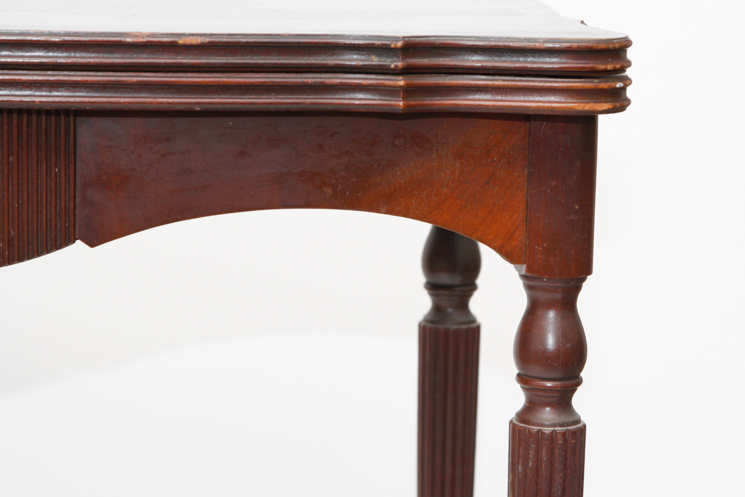 Vintage Sheraton Style Flip-Top Games Table