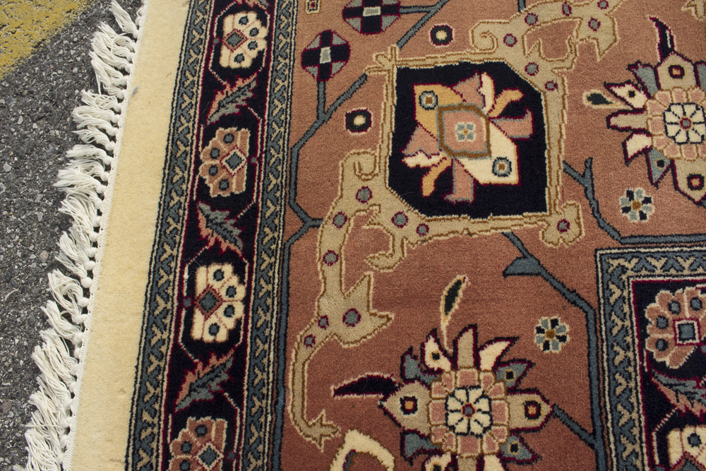 Handwoven Pakistani Tiara Collection Rug