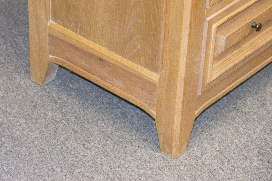 Thomasville Bleached Oak Chest of Drawers With Marble Insert