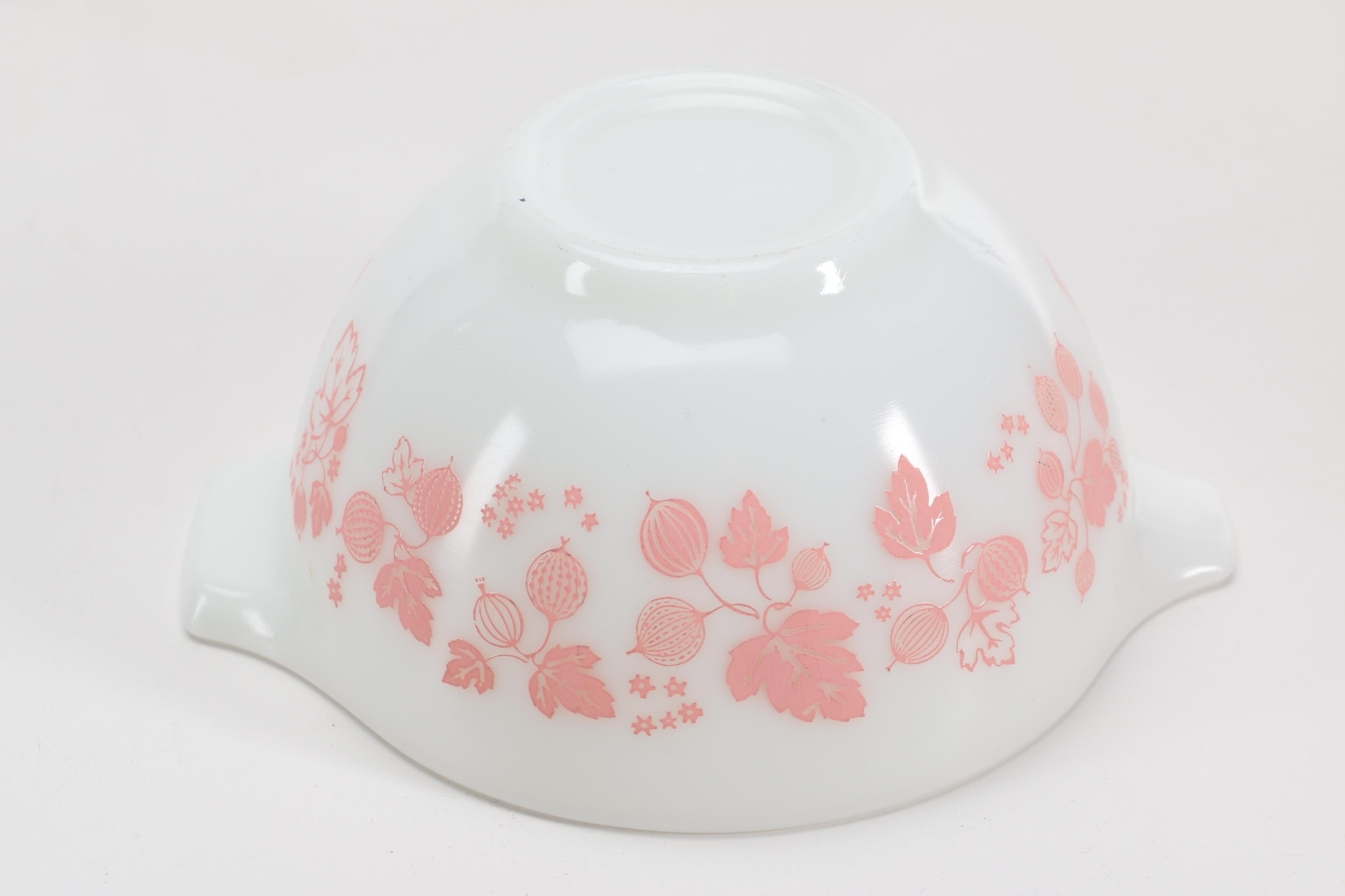 Pyrex "Gooseberry Pink" Glass Cinderella Mixing Bowls