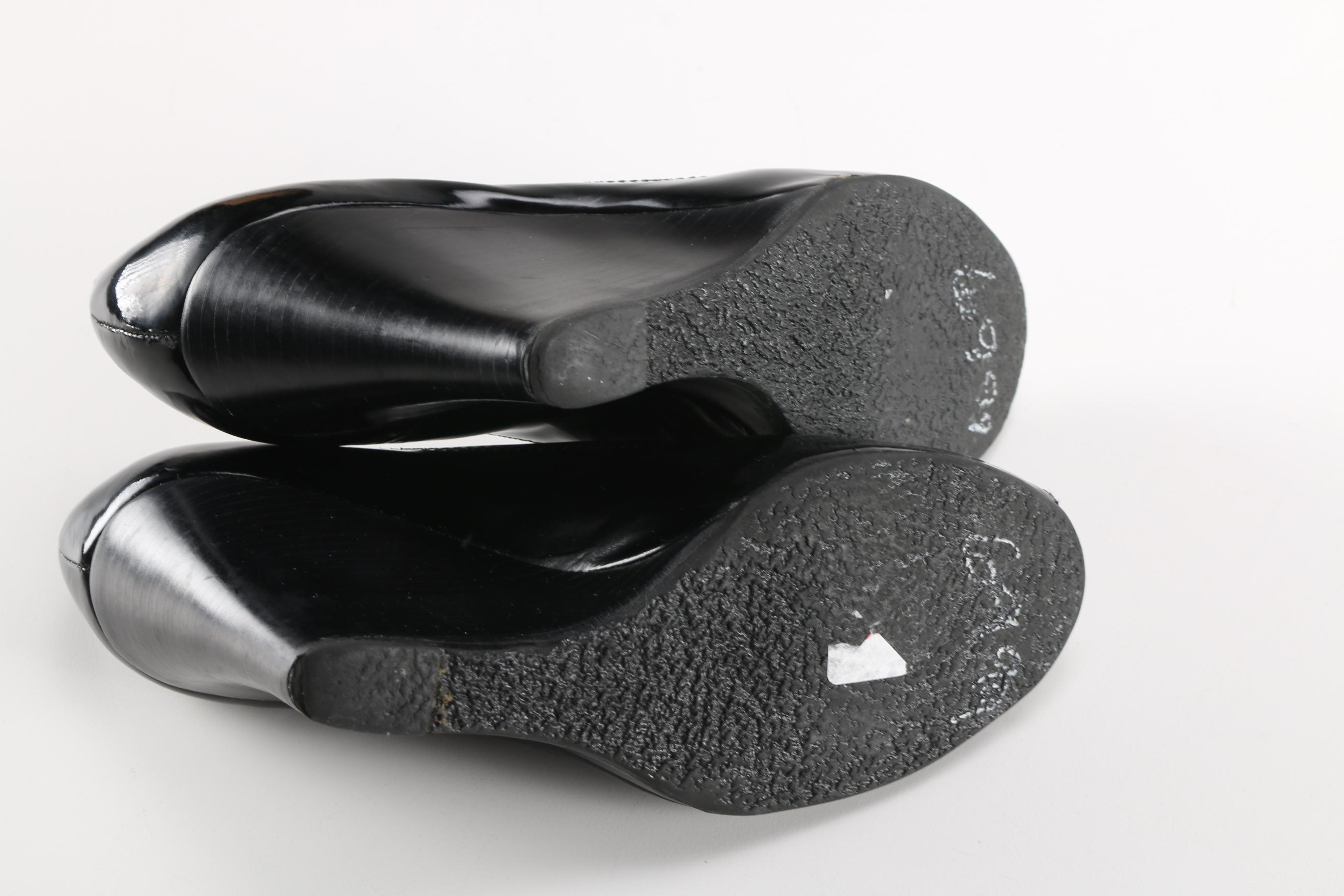 Tory Burch Black Leather Shoe Collection