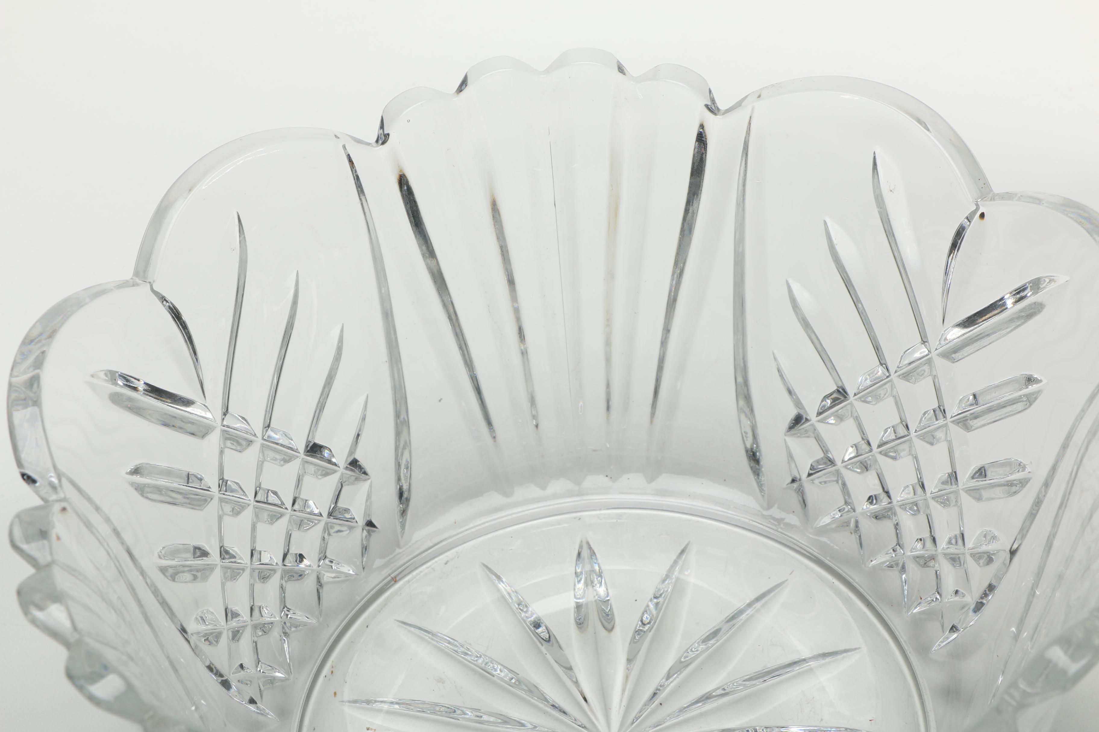 Decorative Crystal Bowls Featuring Marquis by Waterford