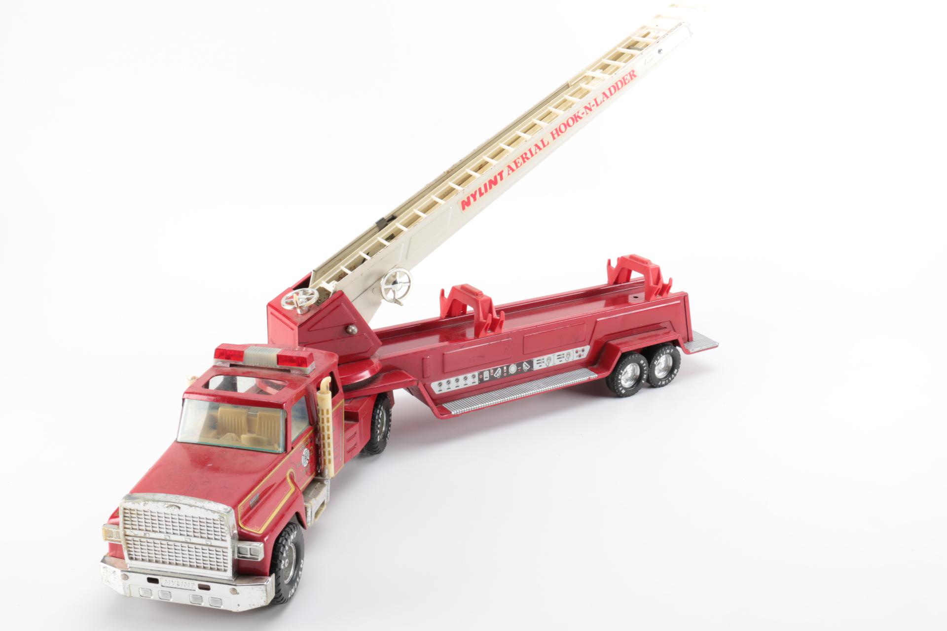 Vintage Nylint Aerial Hook-N-Ladder Fire Truck