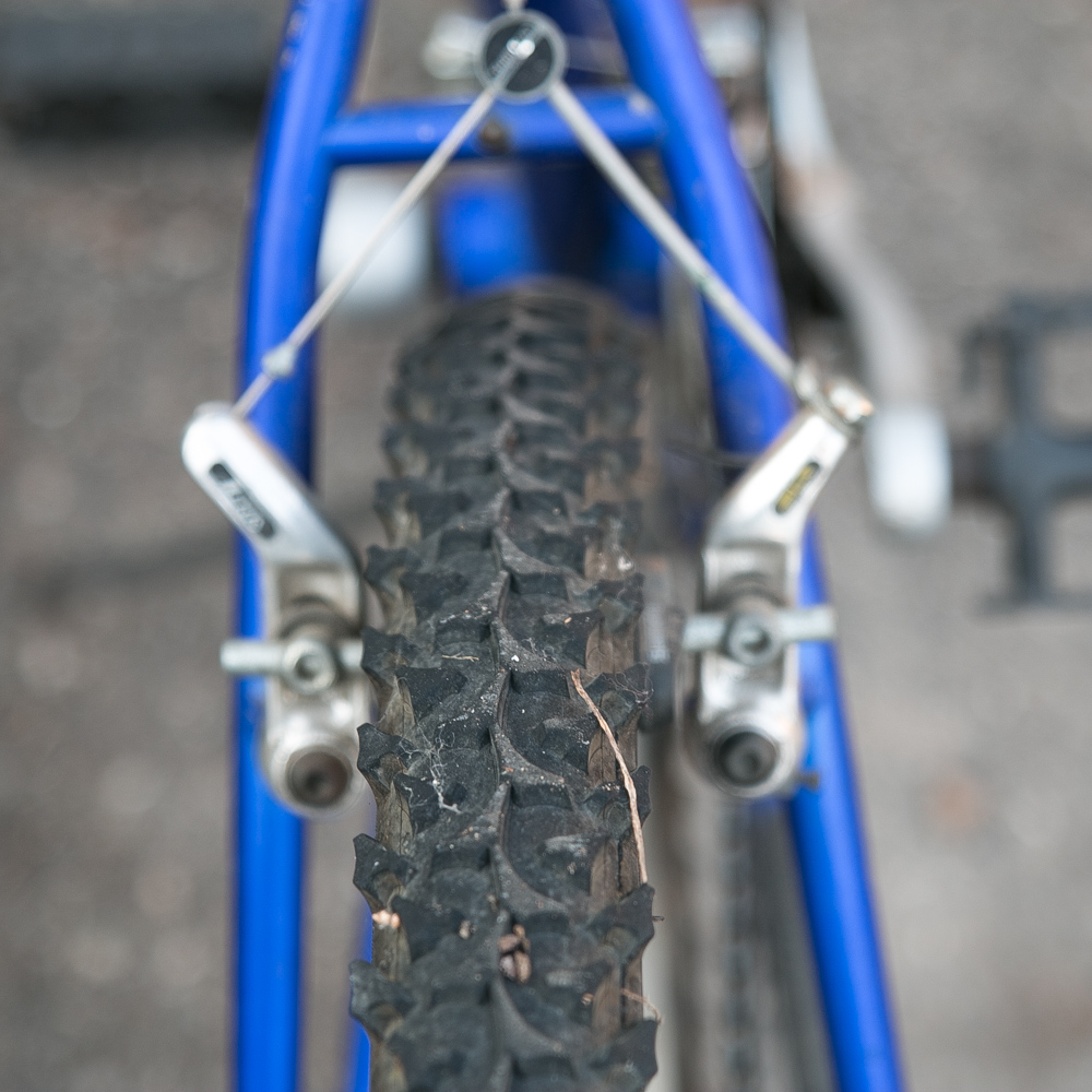 Mongoose "Maneuver" Mountain Bike