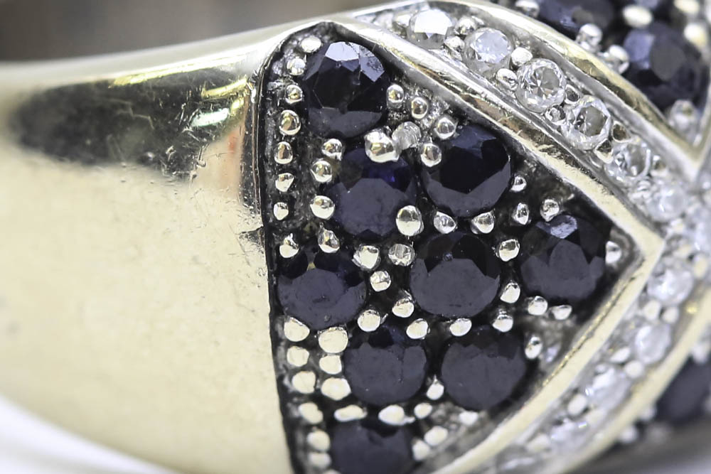 Techline 18K Gold Ring With Diamonds and Sapphires