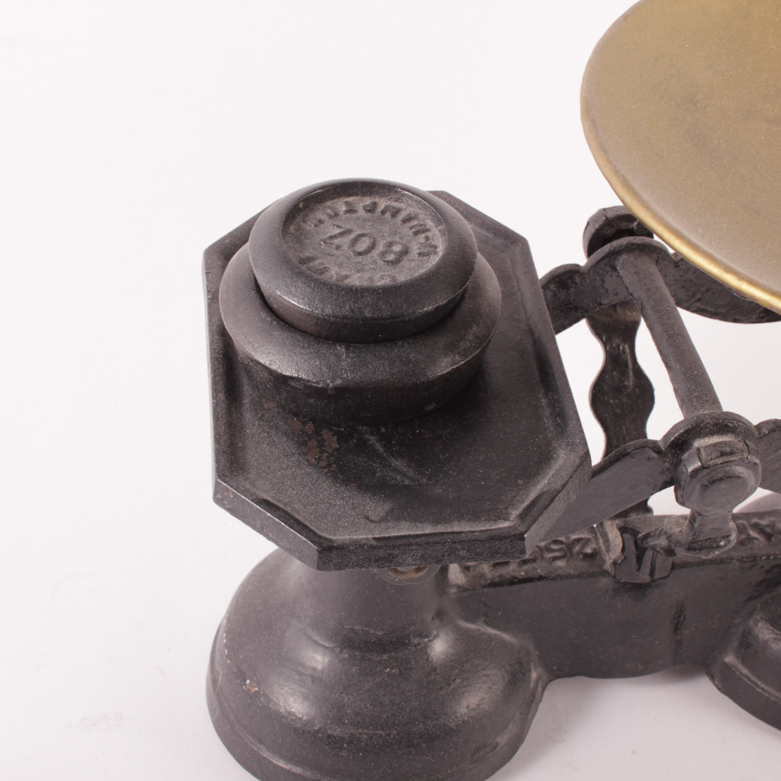 Vintage Cast Iron Scale