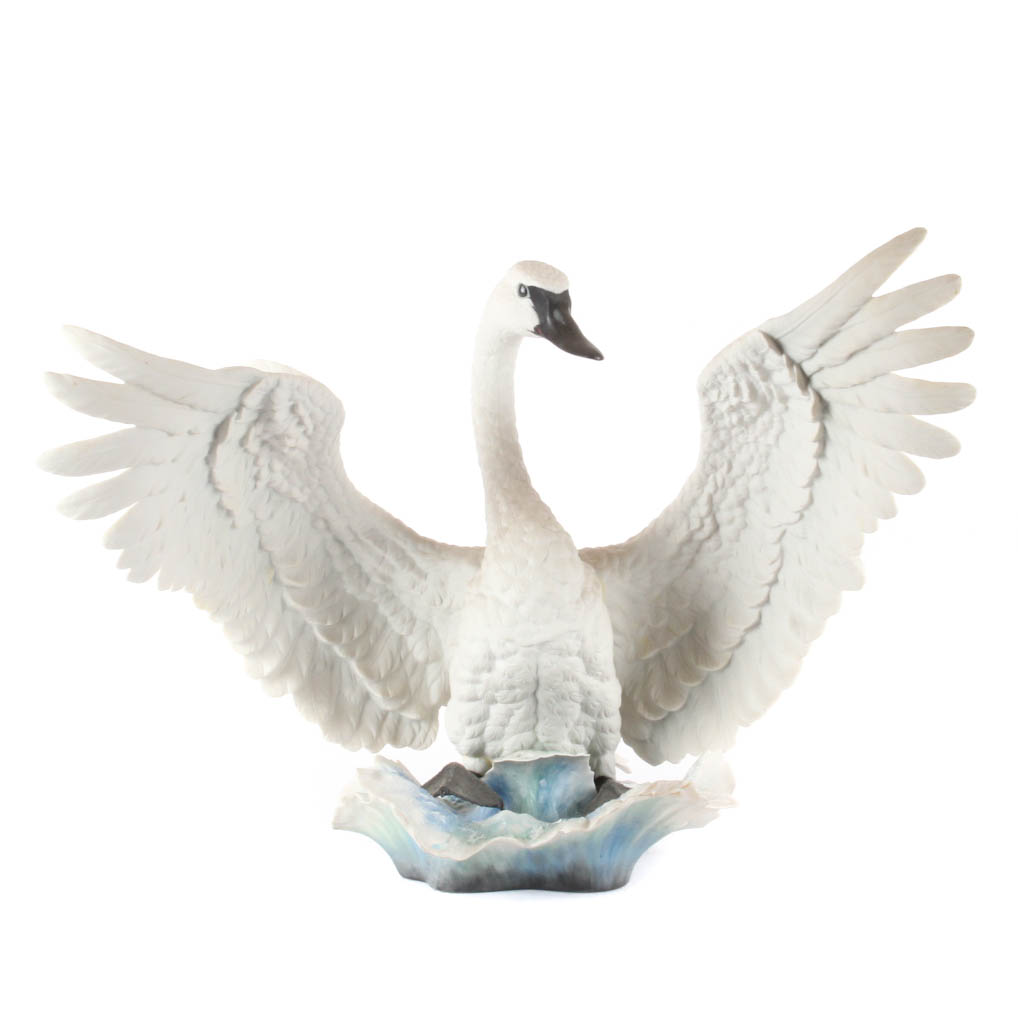 Boehm Limited Edition Figurine "Trumpeter Swan"