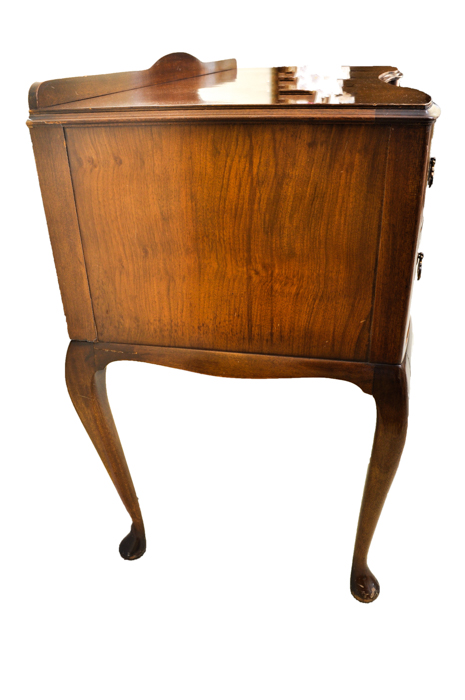 Vintage Queen Anne Style Desk by Beithcraft Furniture