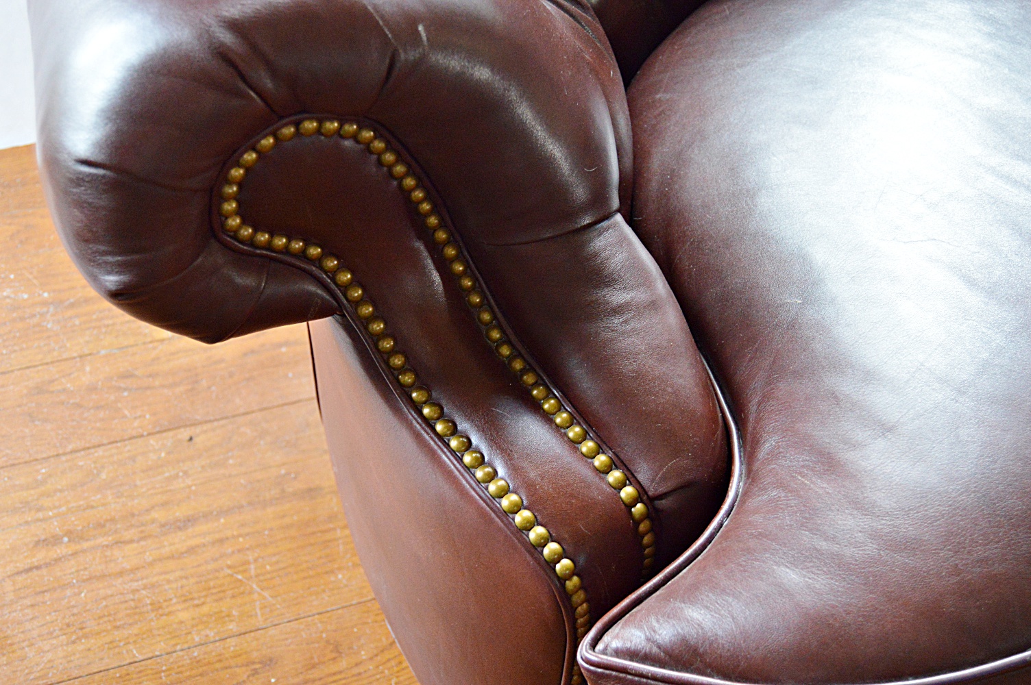 Chesterfield Style Leather Sofa