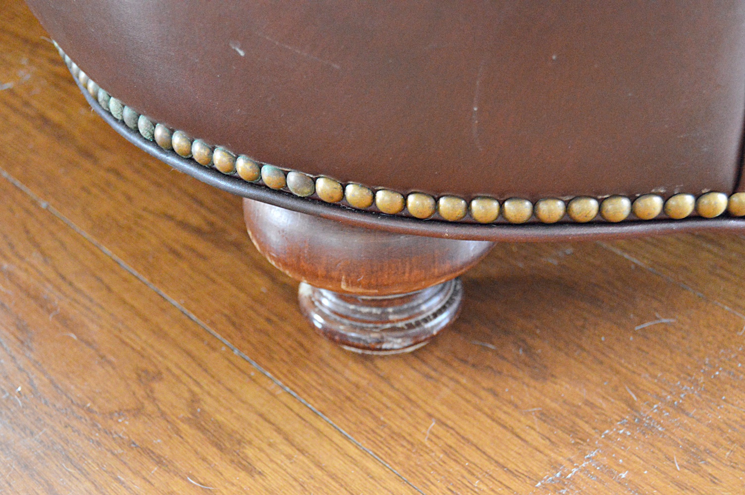 Chesterfield Style Leather Sofa