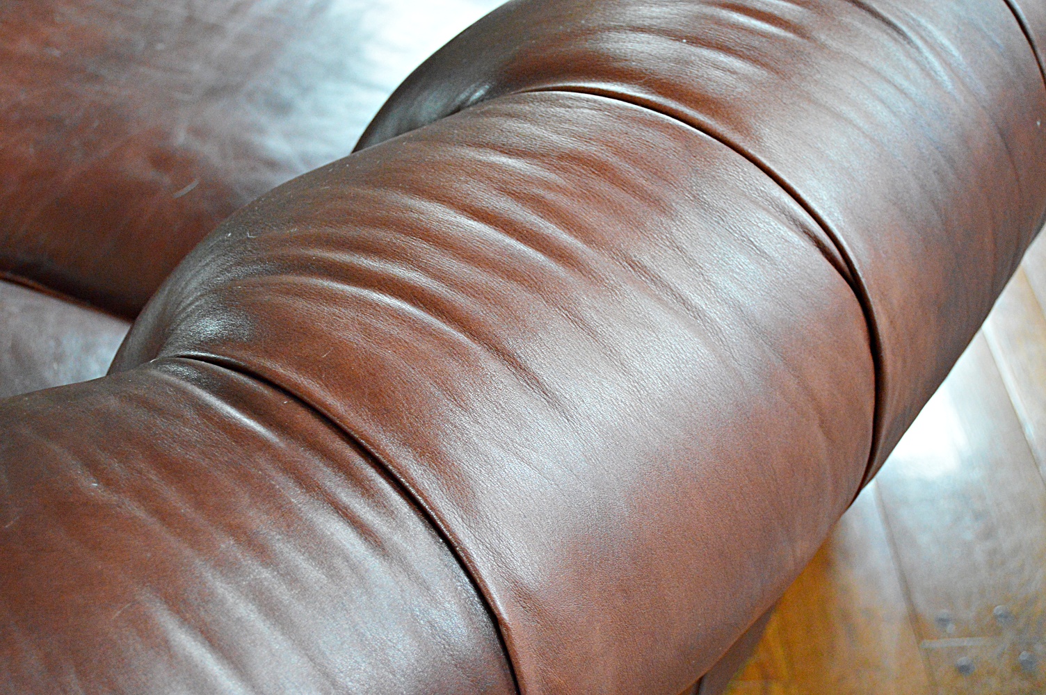 Chesterfield Style Leather Sofa