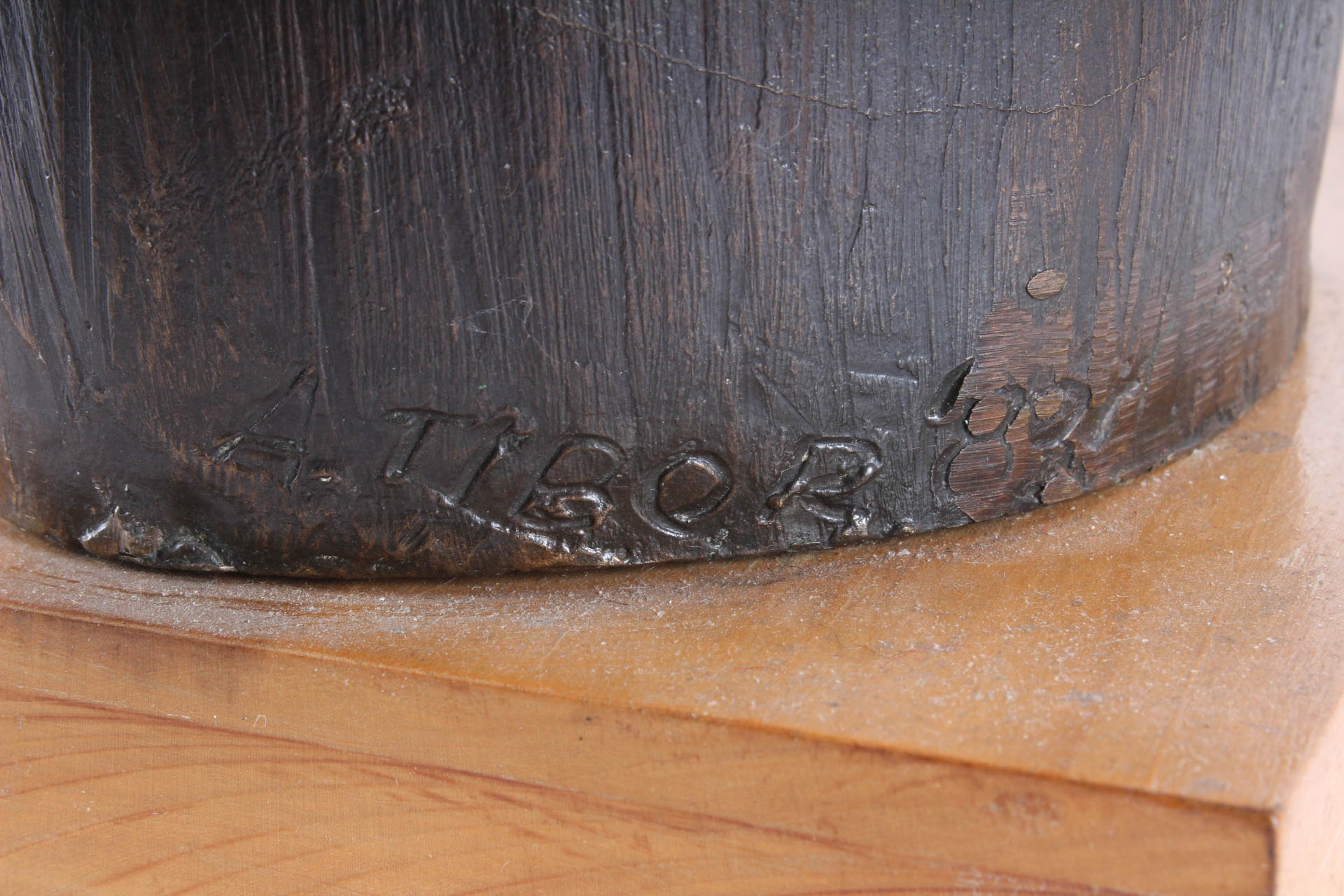 Alfred Tibor Bronze Sculpture "Mothers Kiss"