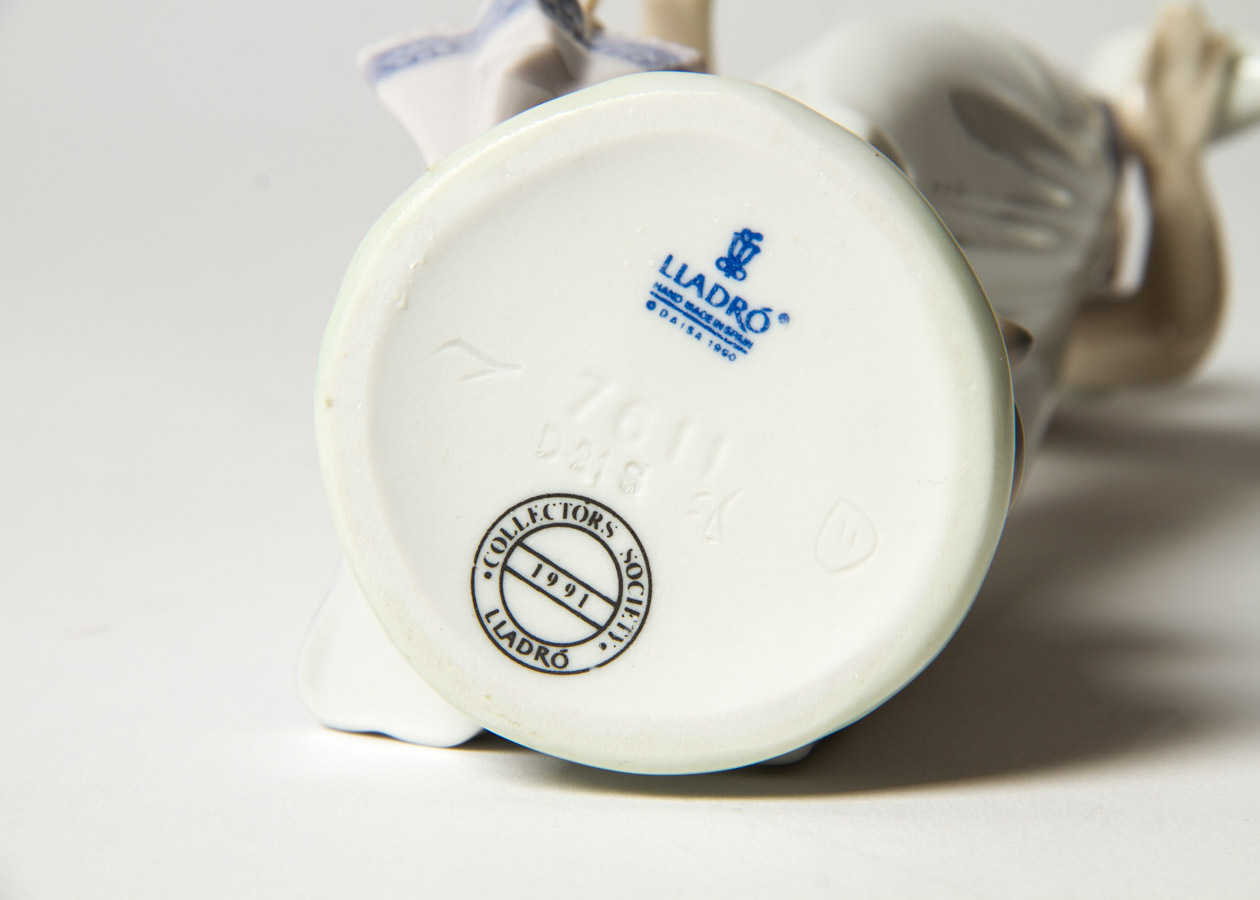 Lladro "Summer Stroll" Porcelain Figurine