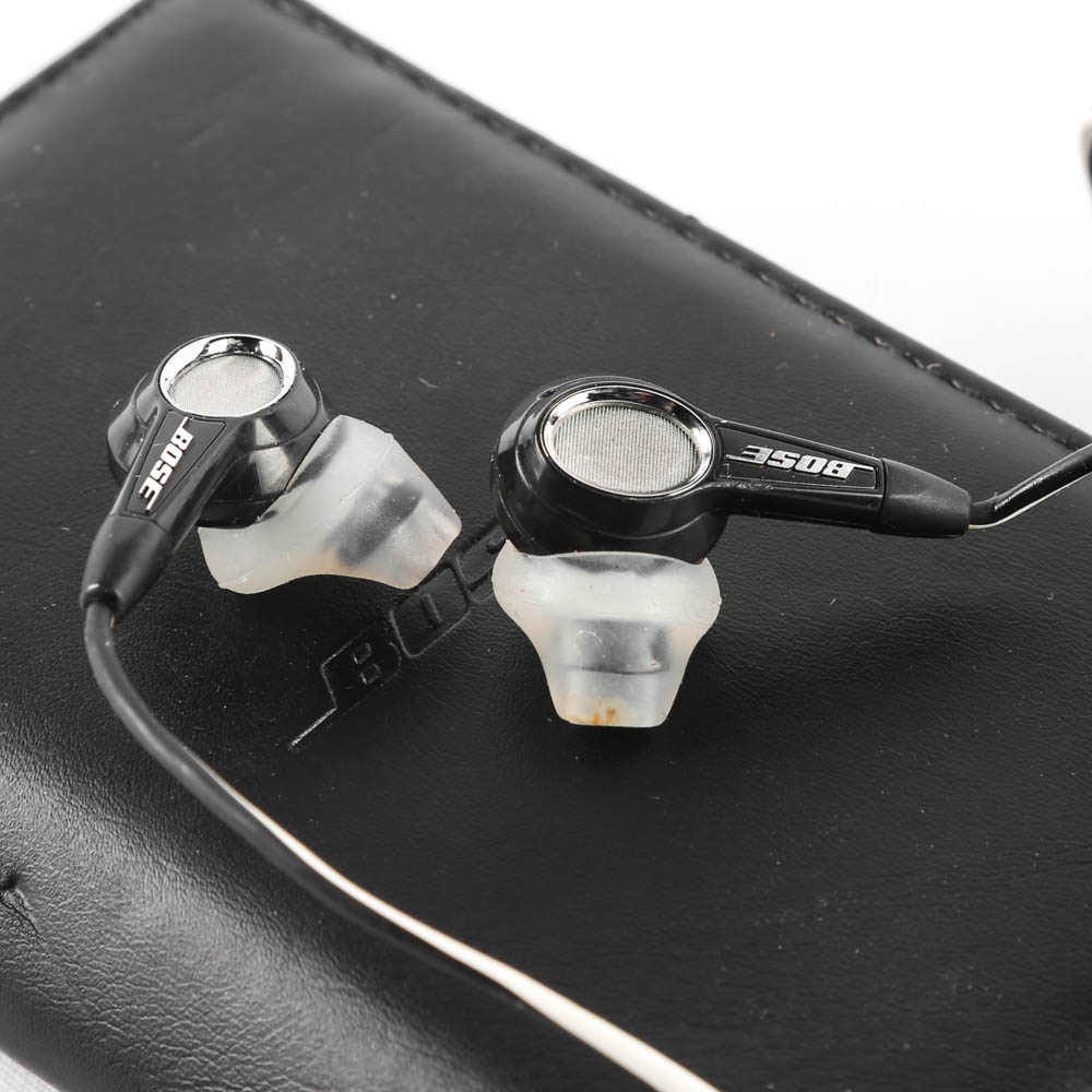 Bose Soundtrue In-Ear Headphones