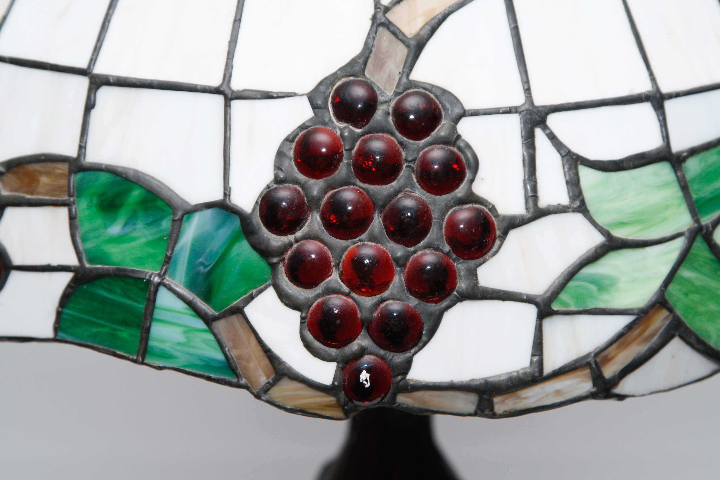 Tiffany Style Stained Glass Table Lamp