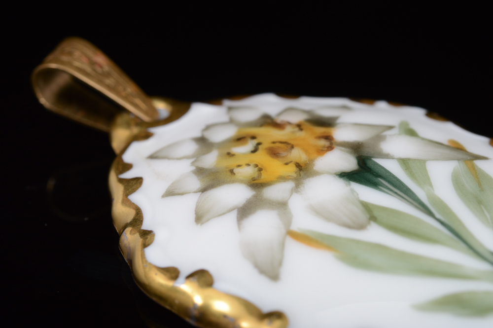 Vintage Rosenthal Porcelain Costume Jewelry Pendant