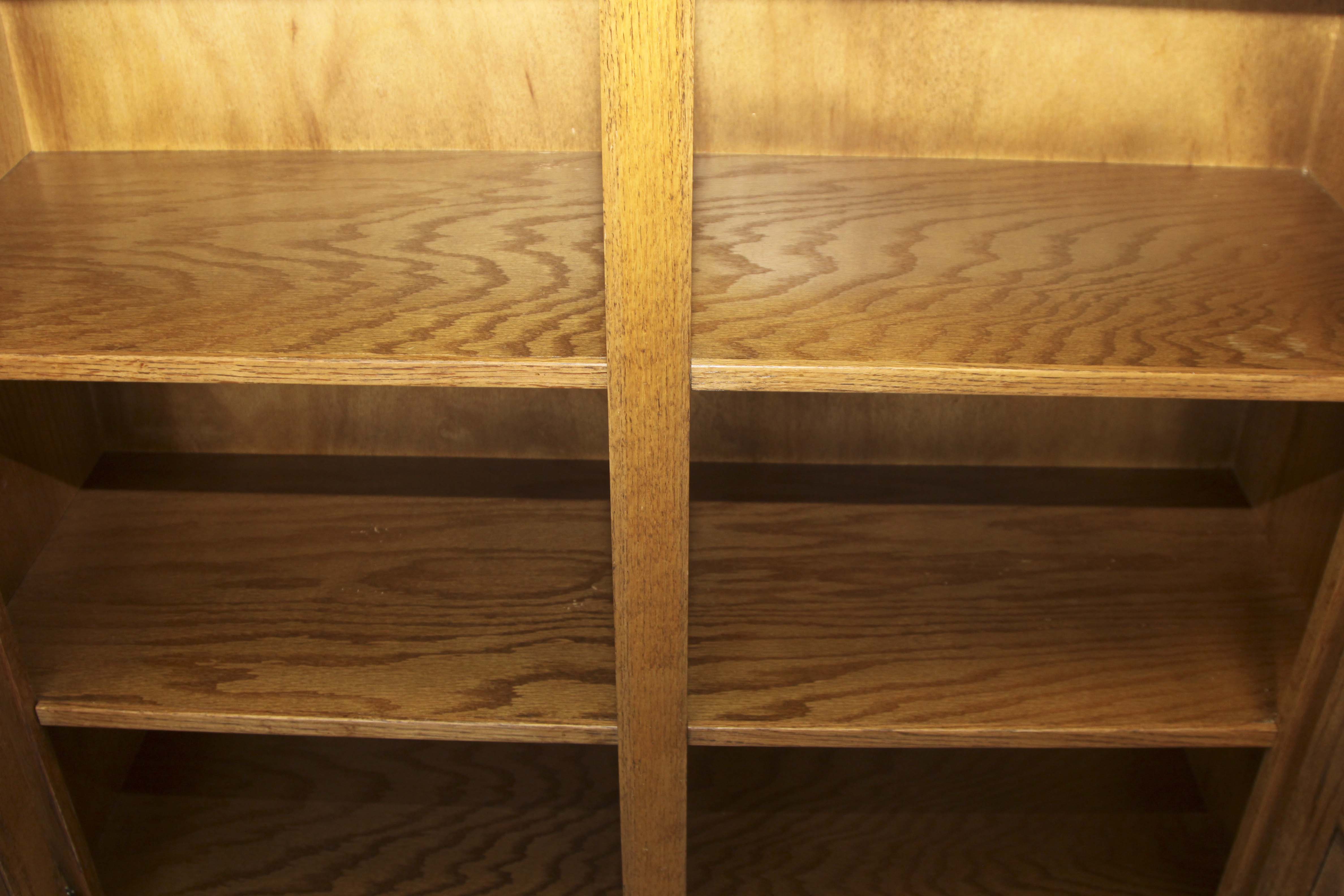 Country Oak Pie Cabinet