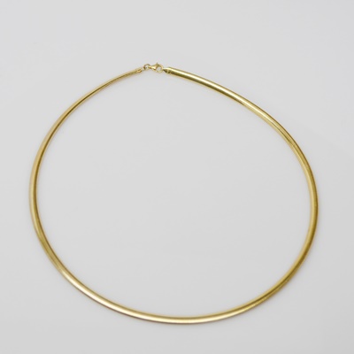 Peruvian 10K Yellow Gold Omega Necklace
