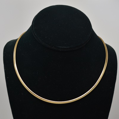 Peruvian 10K Yellow Gold Omega Necklace