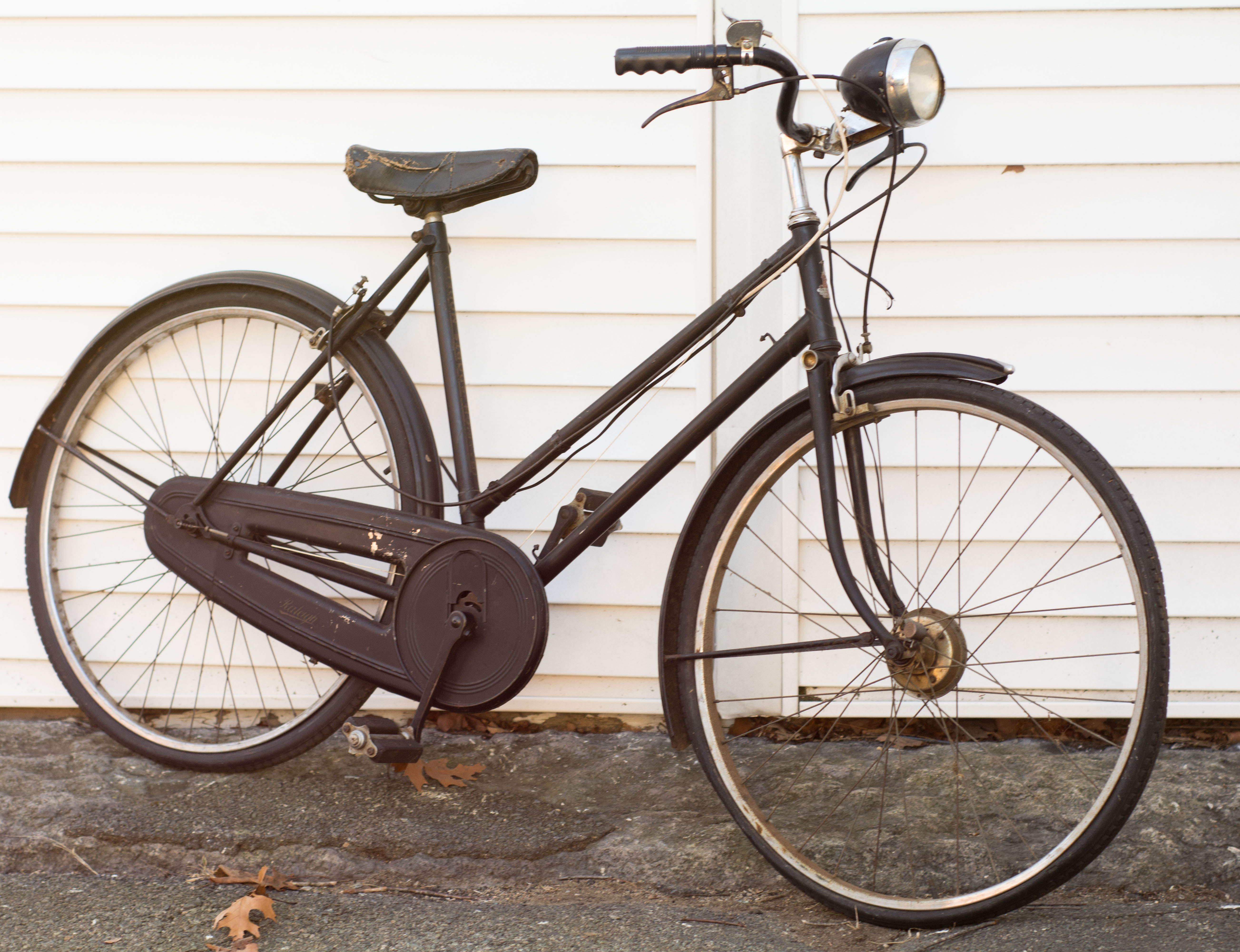 Vintage 1950s Raleigh Sports Mode Bike with Rear Dynohub