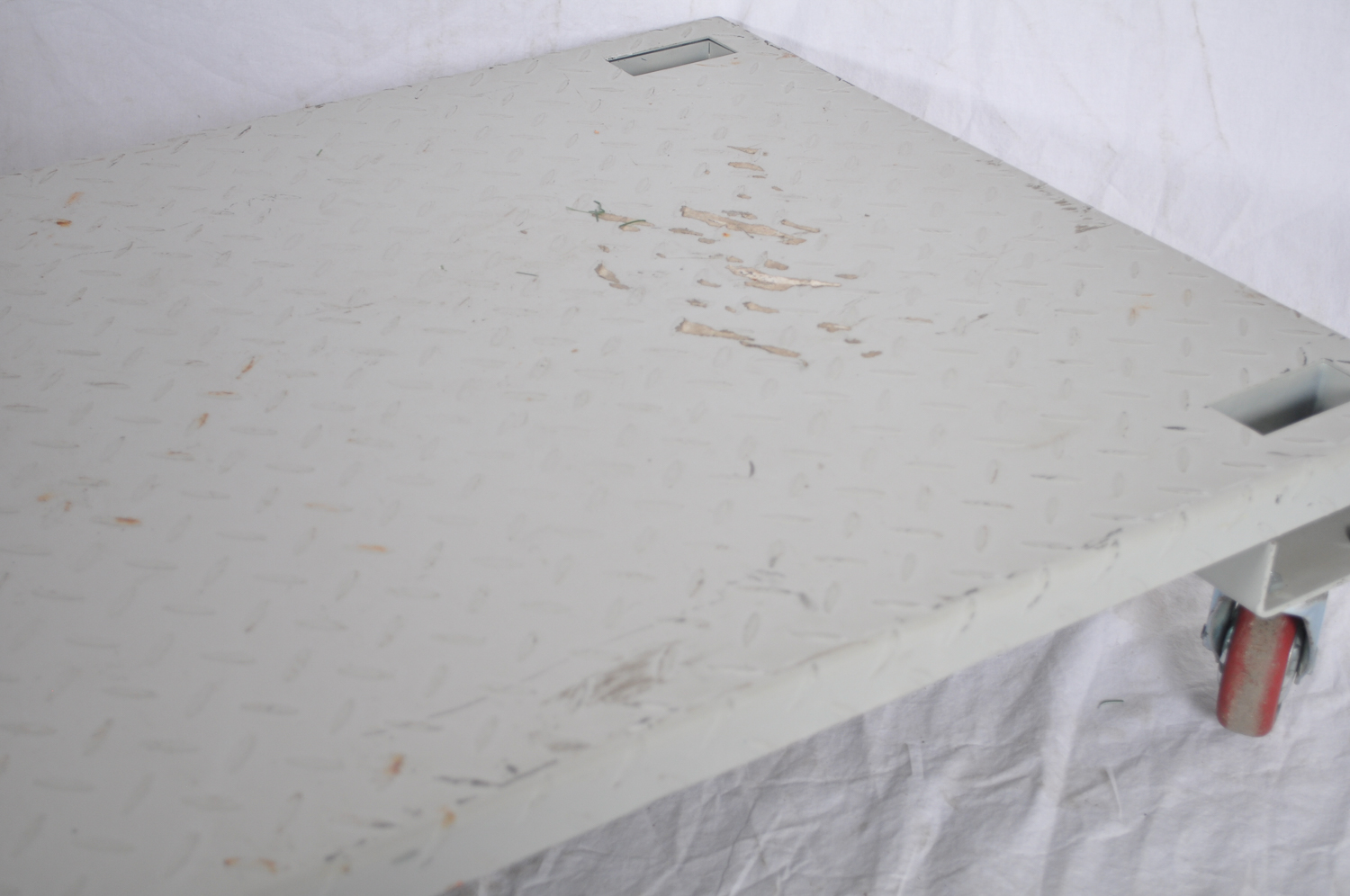 Roughneck™ Flatbed Cart