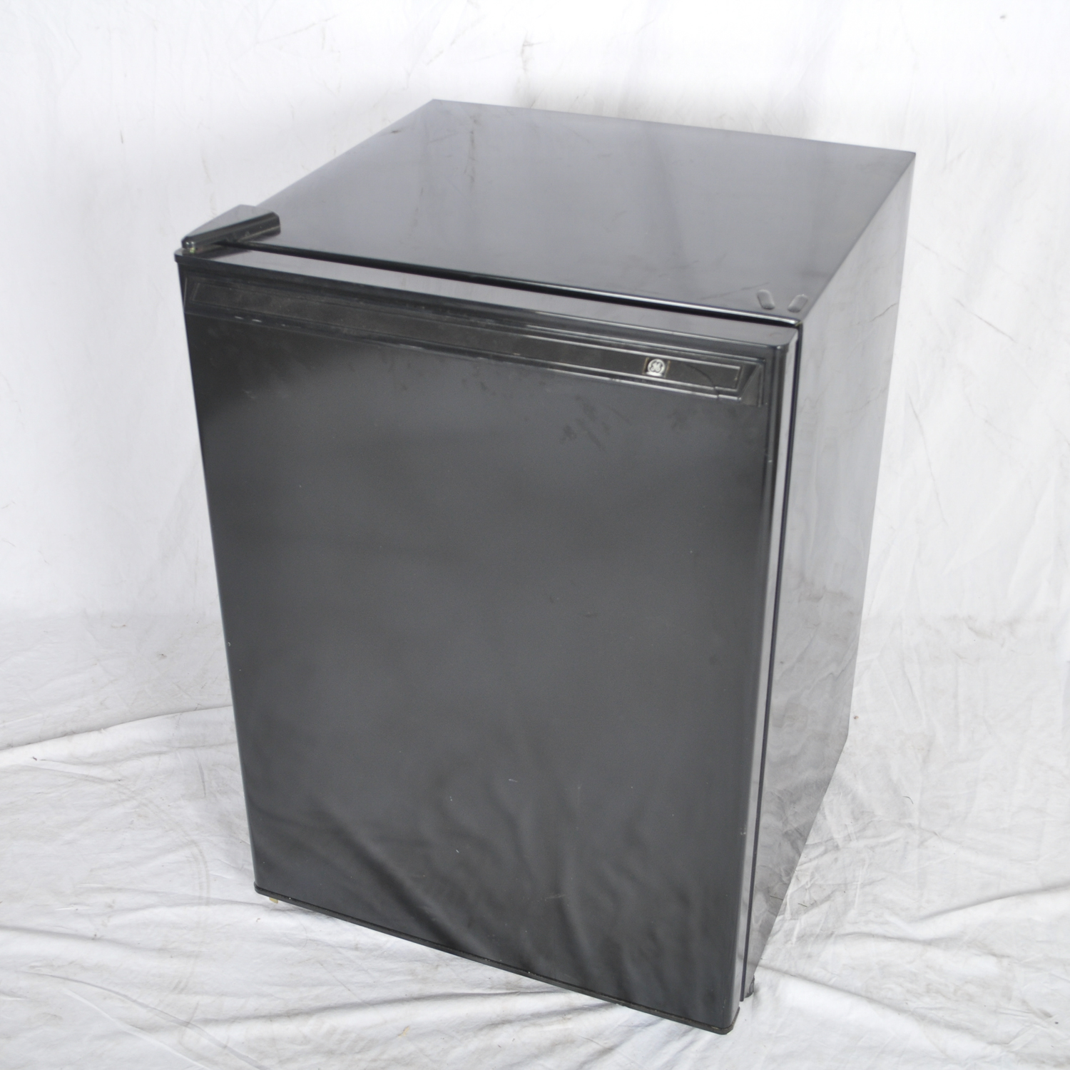 General Electric Compact Refrigerator