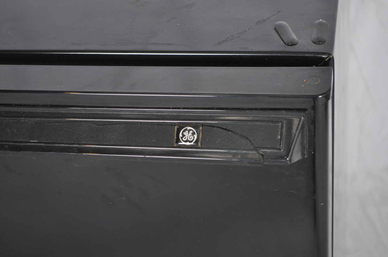 General Electric Compact Refrigerator