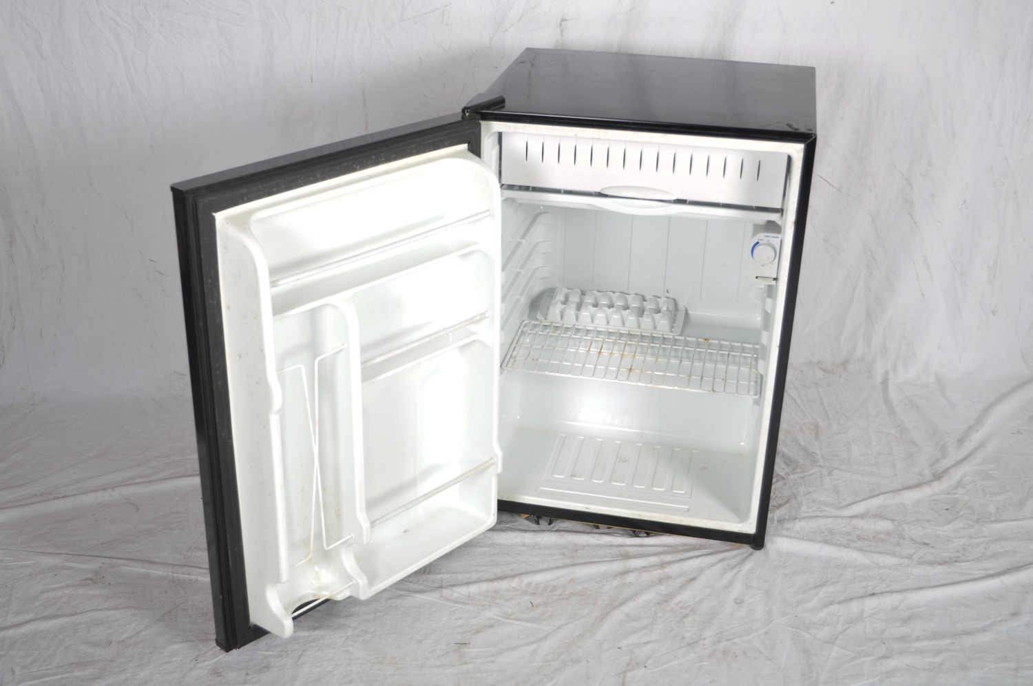 General Electric Compact Refrigerator
