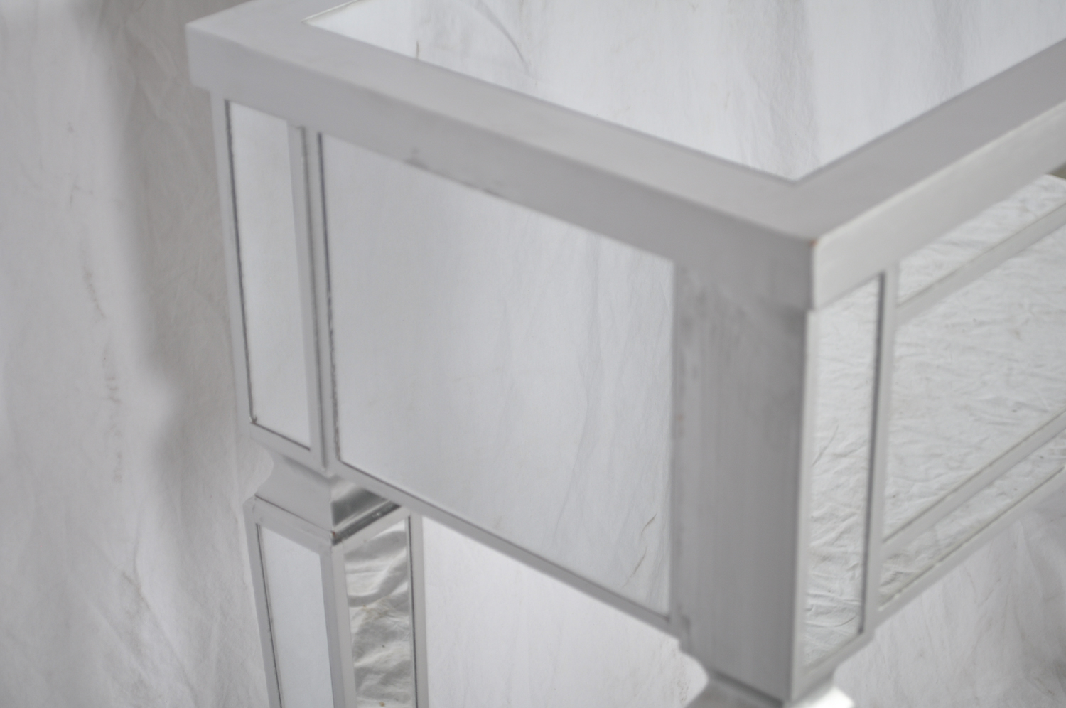 Contemporary Mirrored Console Table