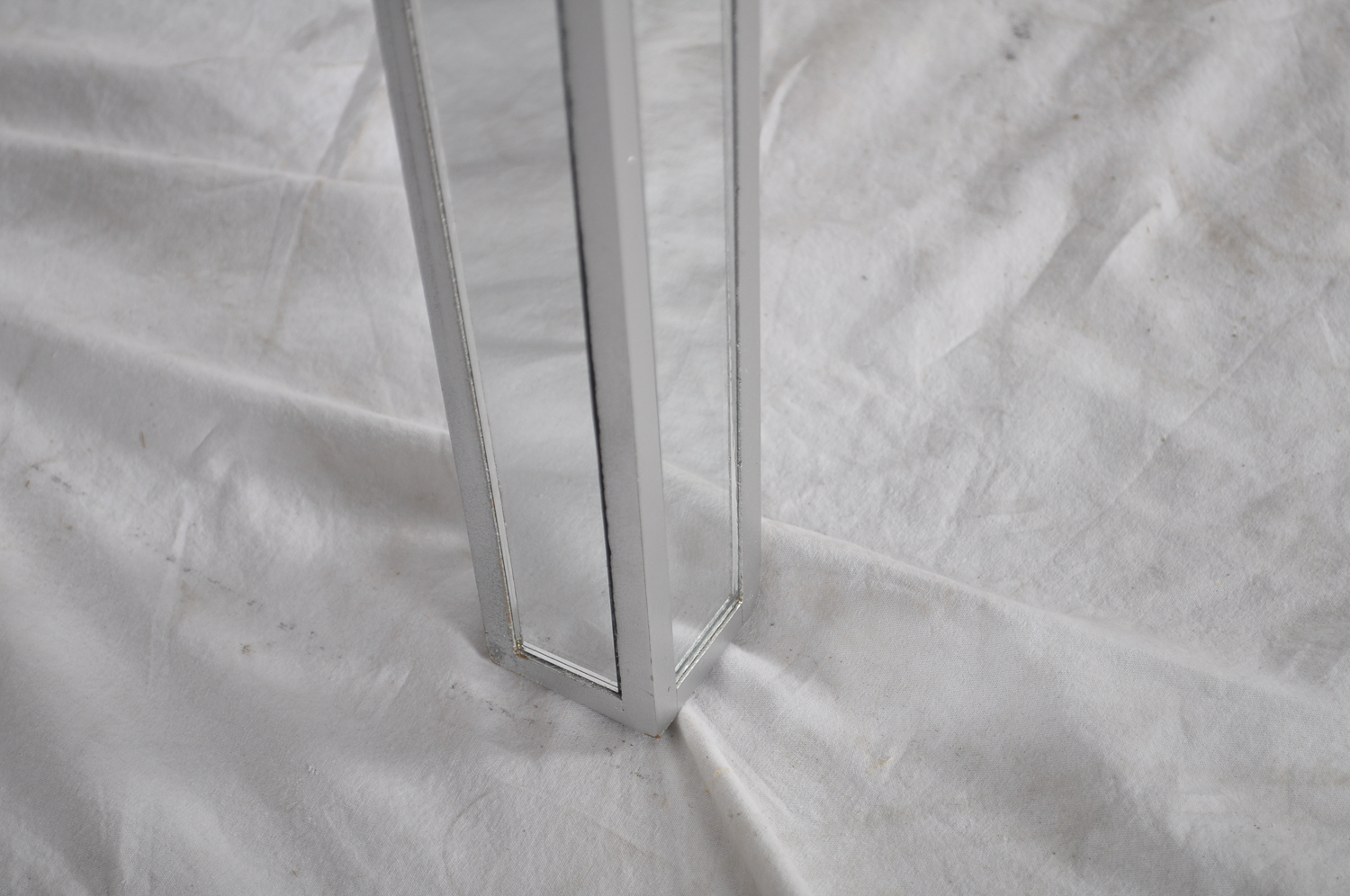 Contemporary Mirrored Console Table