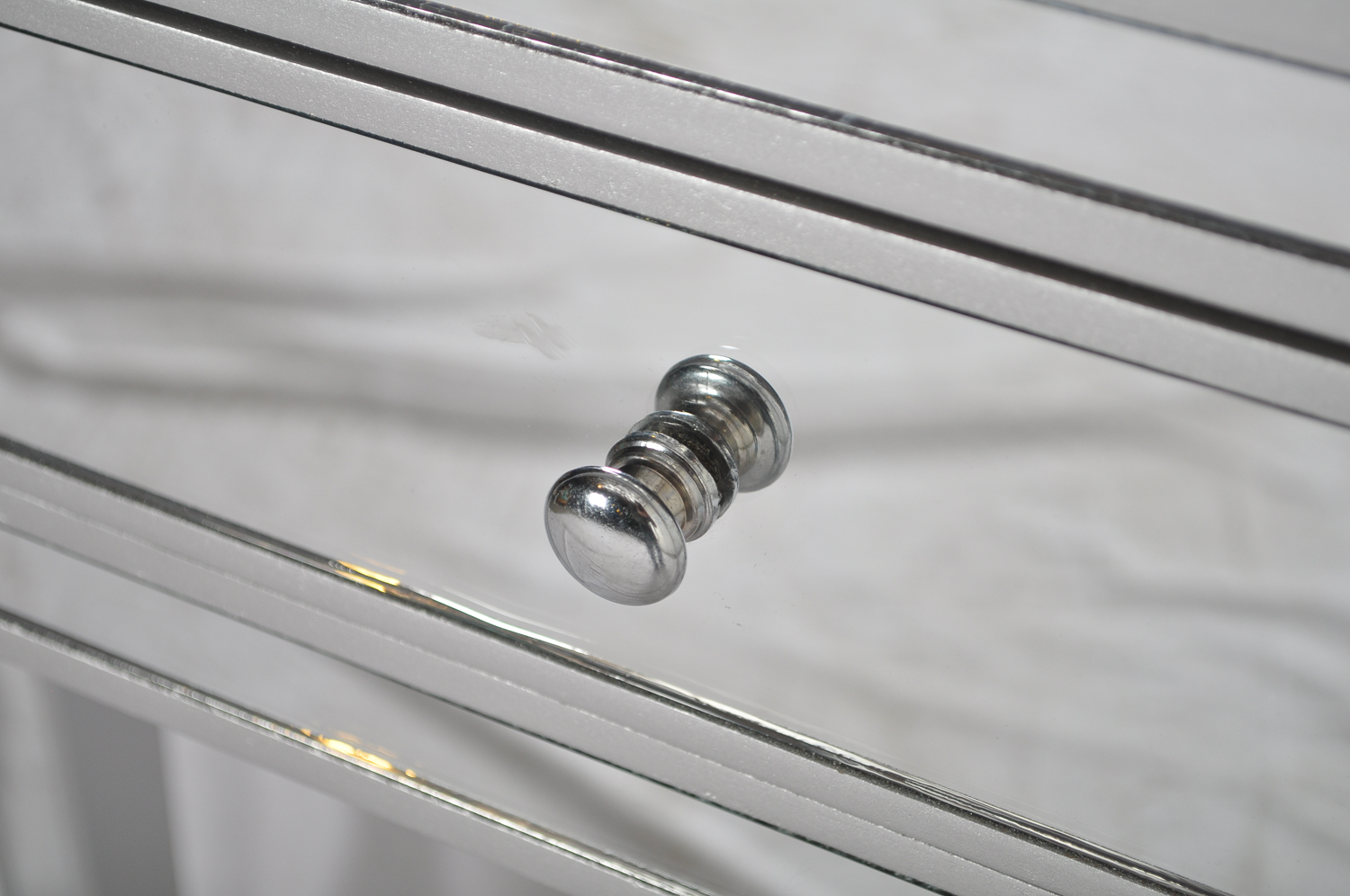 Contemporary Mirrored Console Table