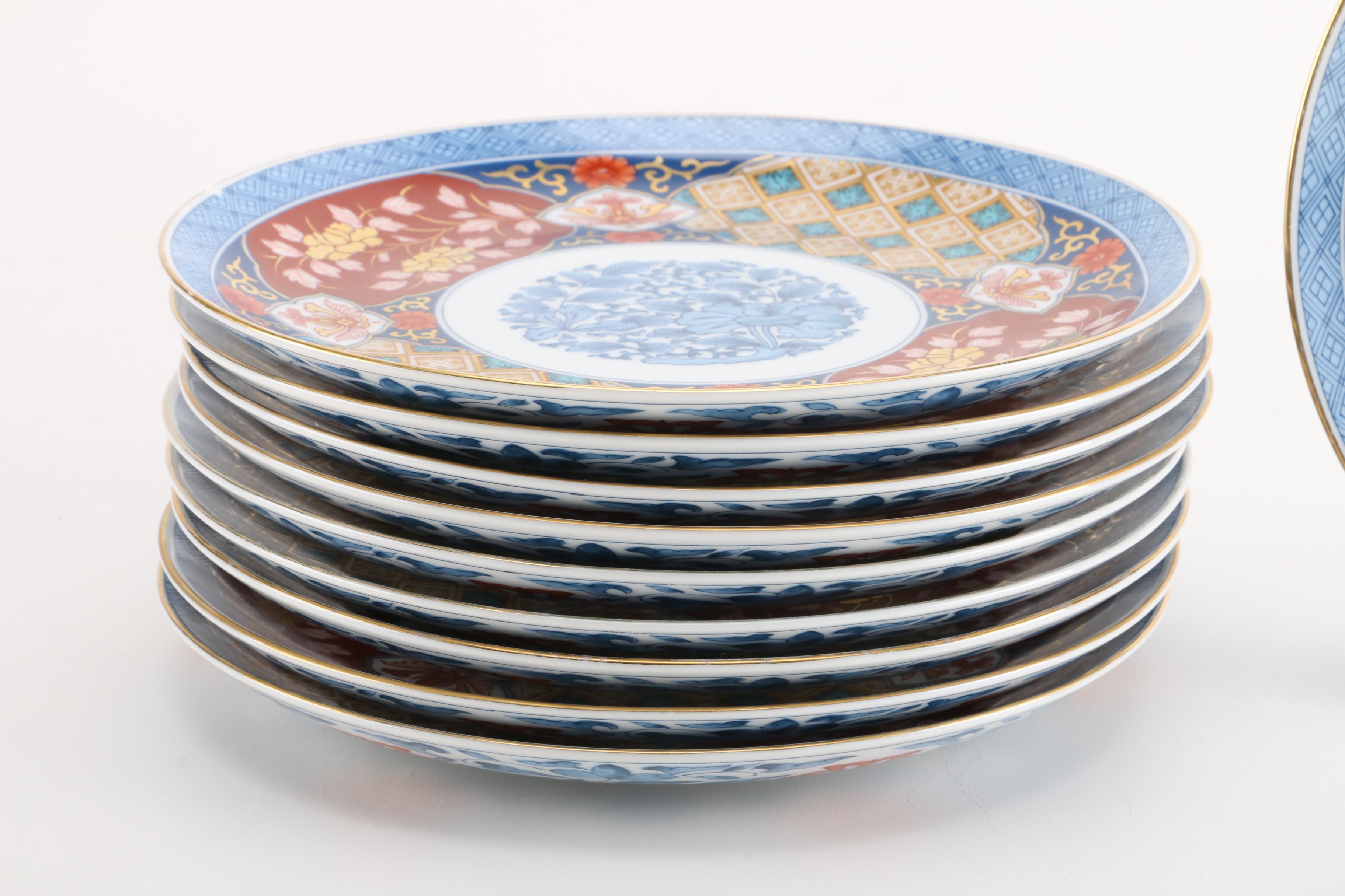 Smithsonian Japanese Imari Ware Porcelain Plates