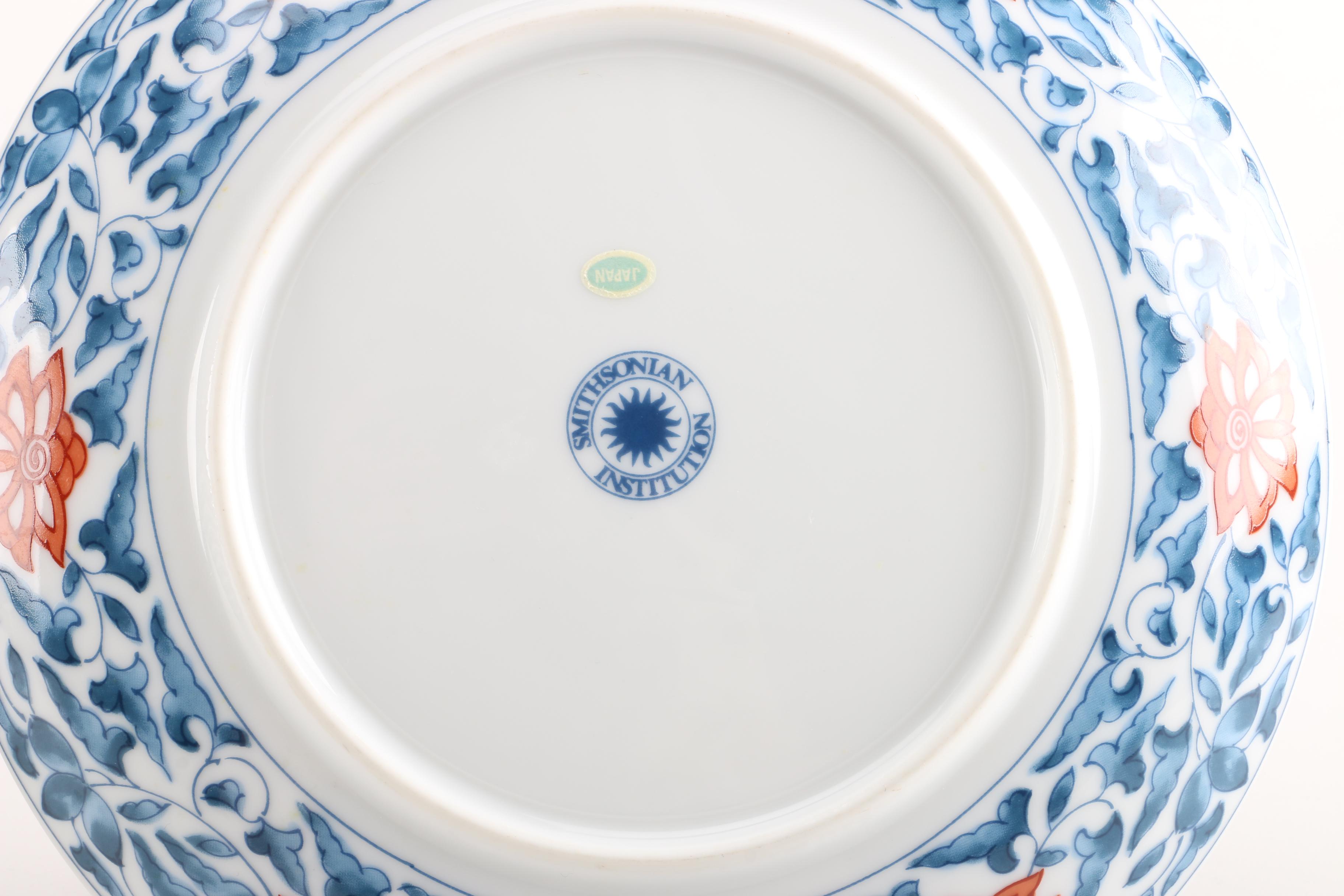 Smithsonian Japanese Imari Ware Porcelain Plates