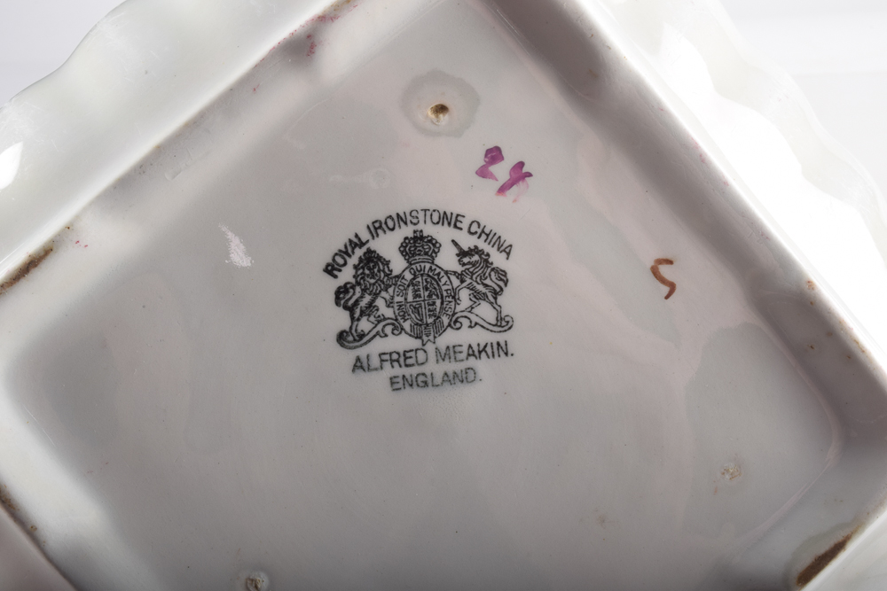 Antique Alfred Meakin England Royal Ironstone China "Tea Leaf" Lustreware